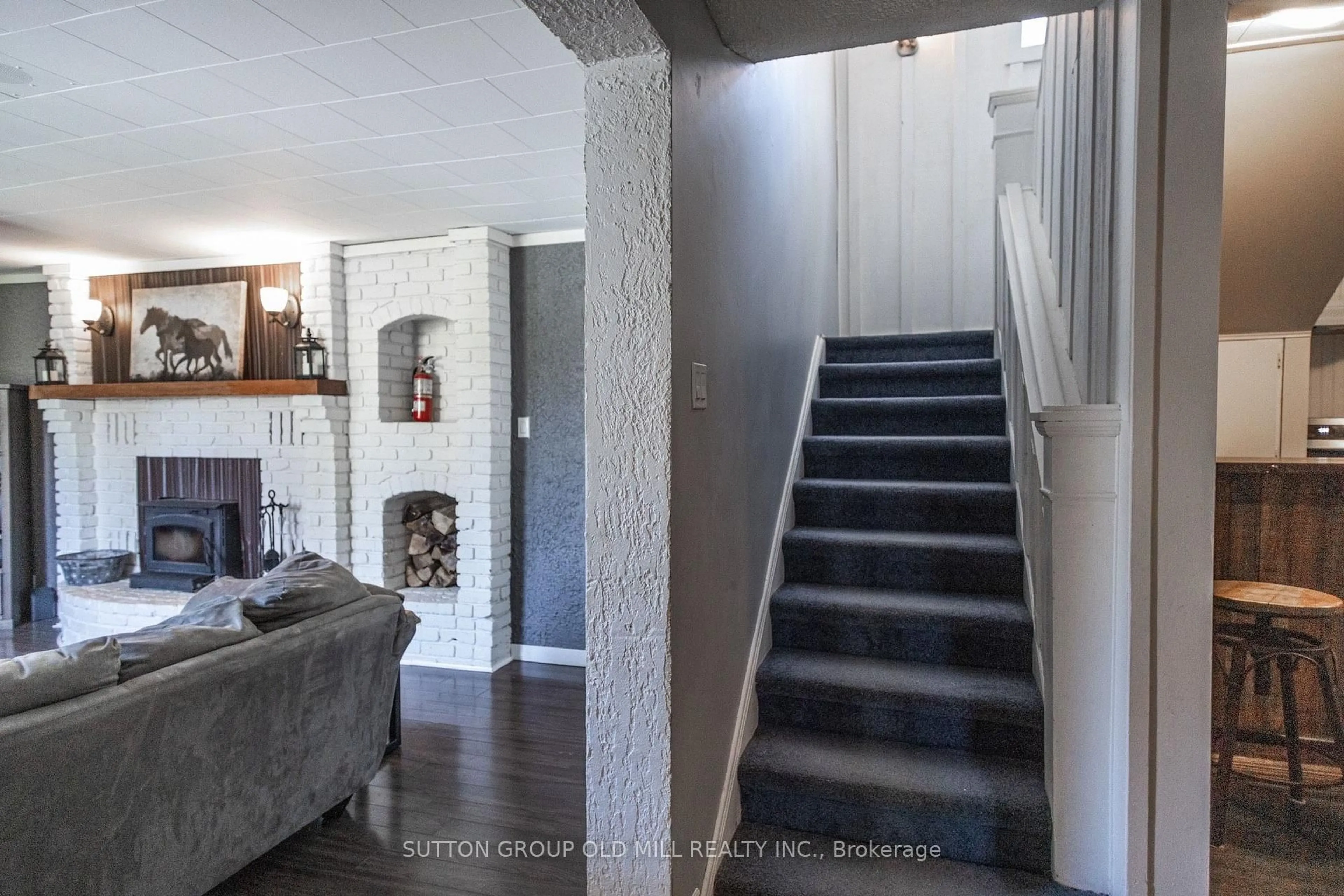 Unknown for 124 Bruce St, Blue Mountains Ontario N0H 2P0