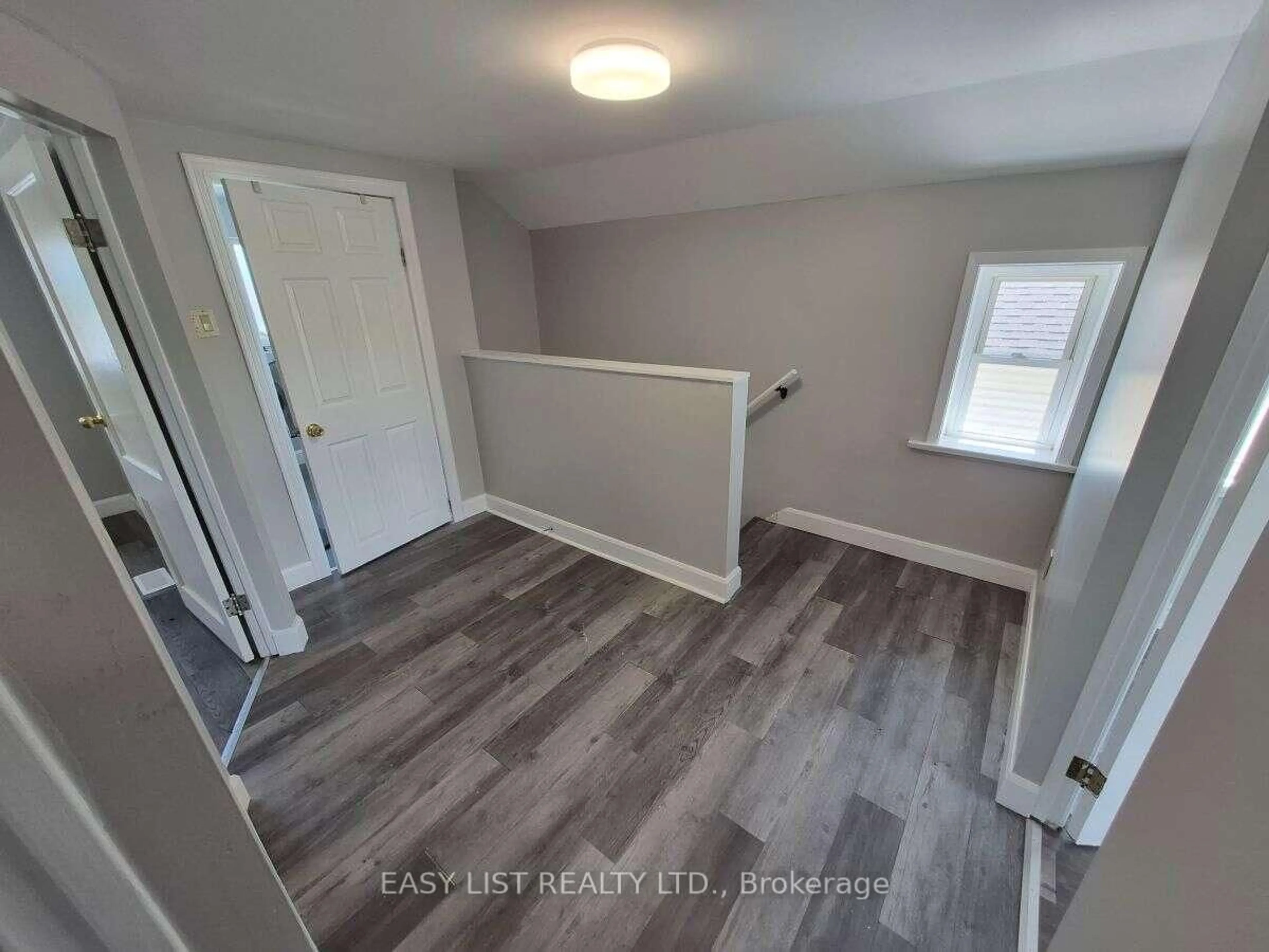 A pic of a room for 850 St Marys St, Peterborough Ontario K9J 4H5