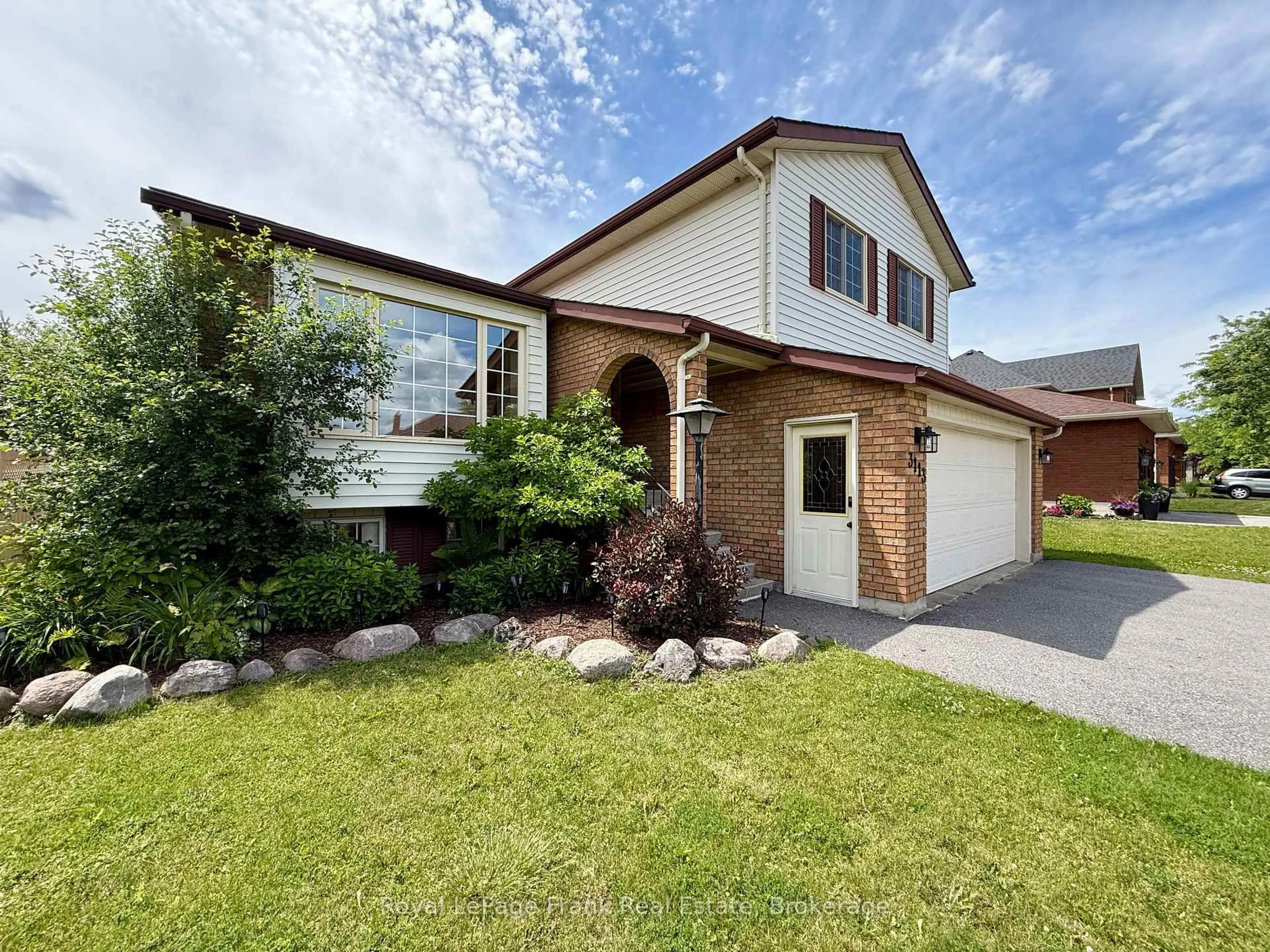 Home with brick exterior material, street for 3113 Westridge Blvd, Peterborough Ontario K9K 1Z5