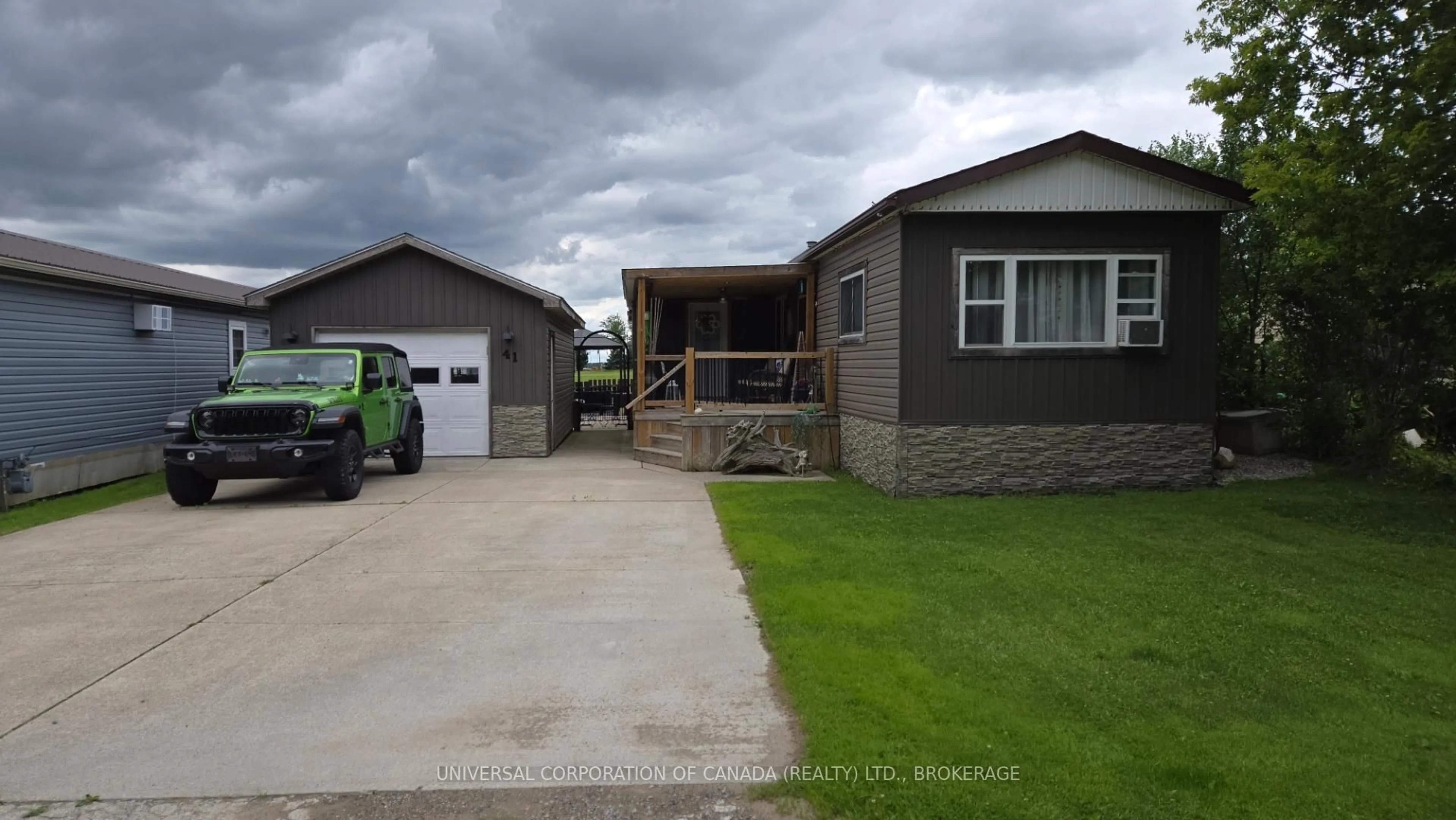 Home with vinyl exterior material, street for 41 Cedarville Ave, Malahide Ontario N0L 2J0