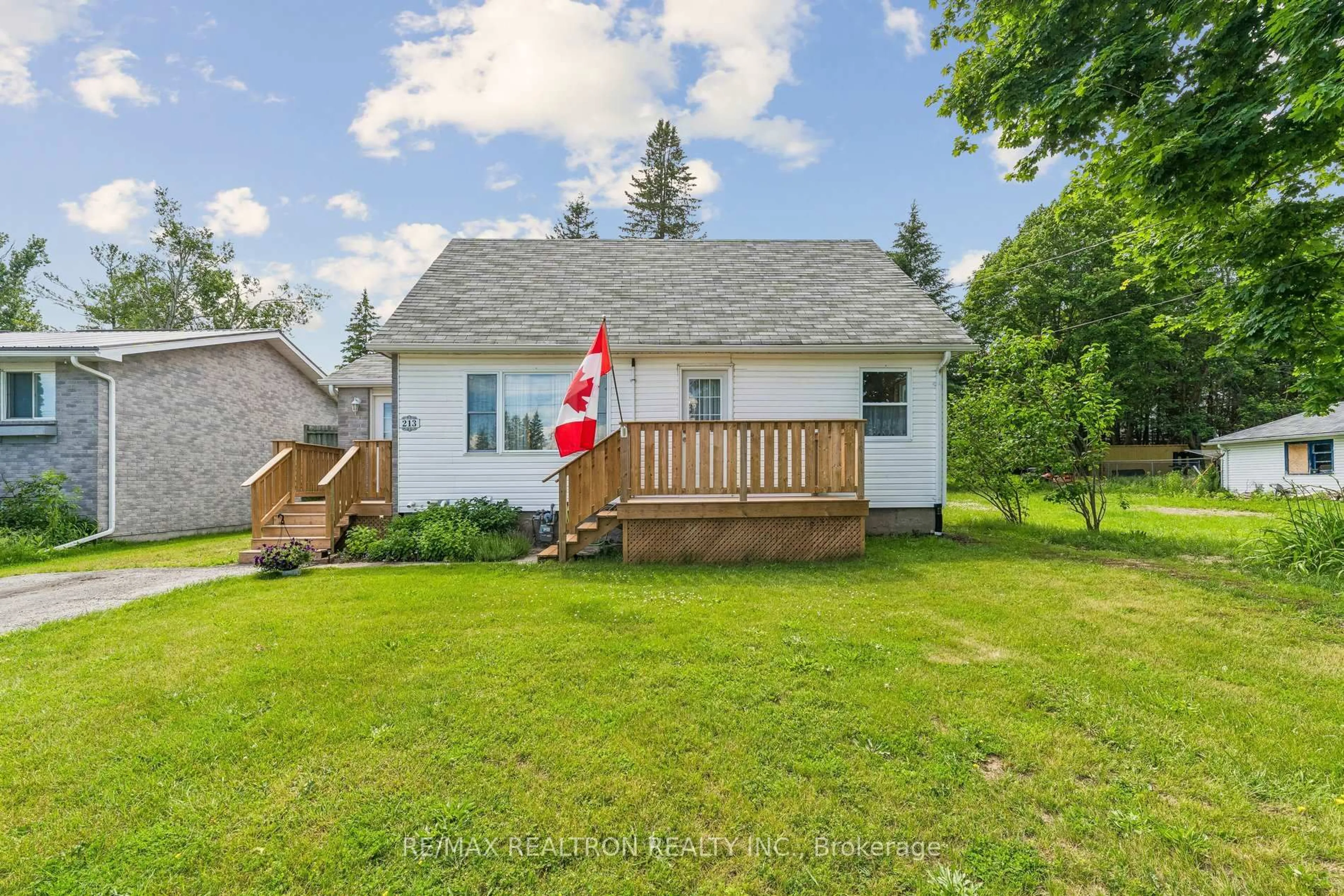 A pic from outside/outdoor area/front of a property/back of a property/a pic from drone, street for 213 Angeline St, Kawartha Lakes Ontario K9V 4R2