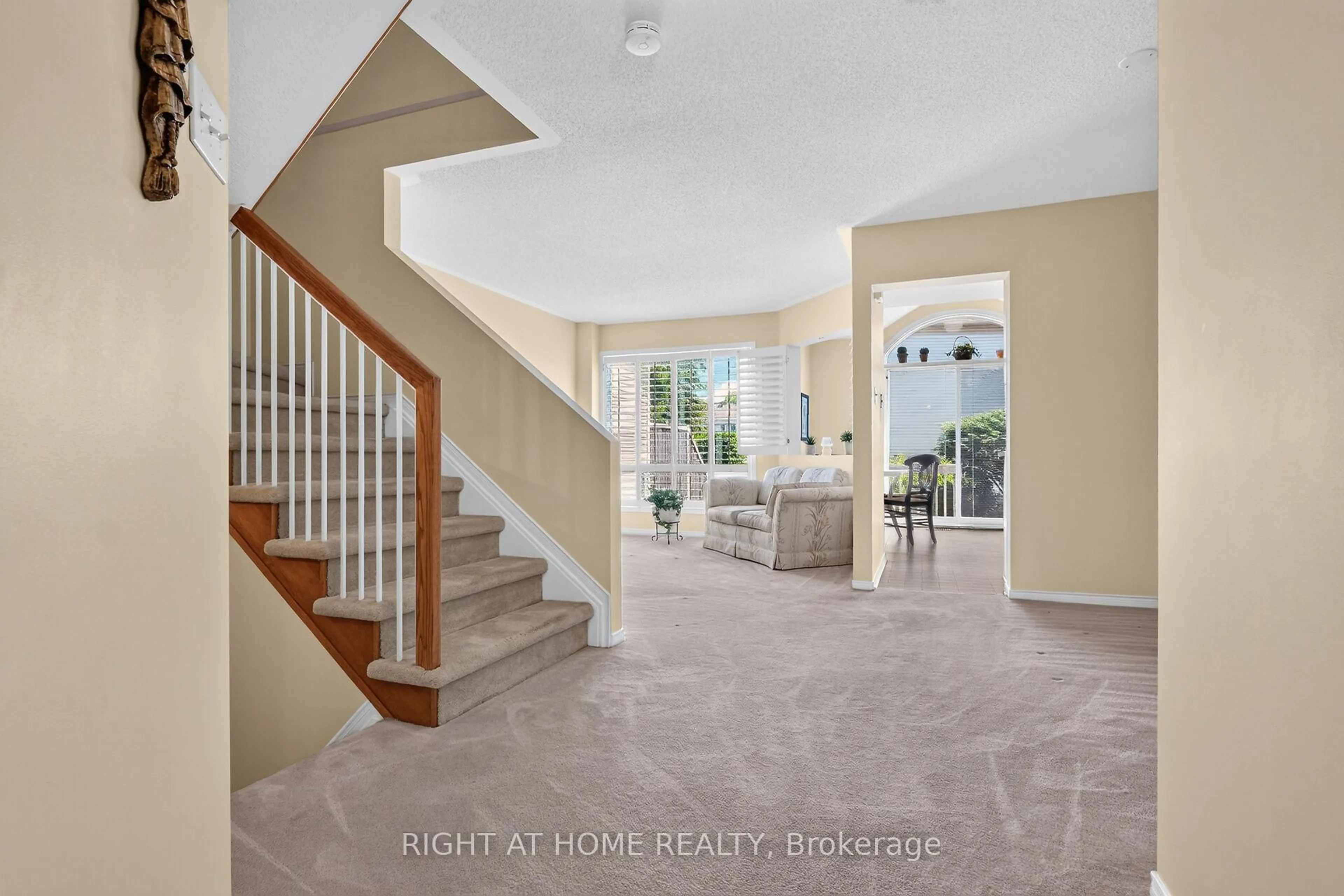Unknown for 6165 Arbourwood Dr, Orleans Ontario K1C 7L5