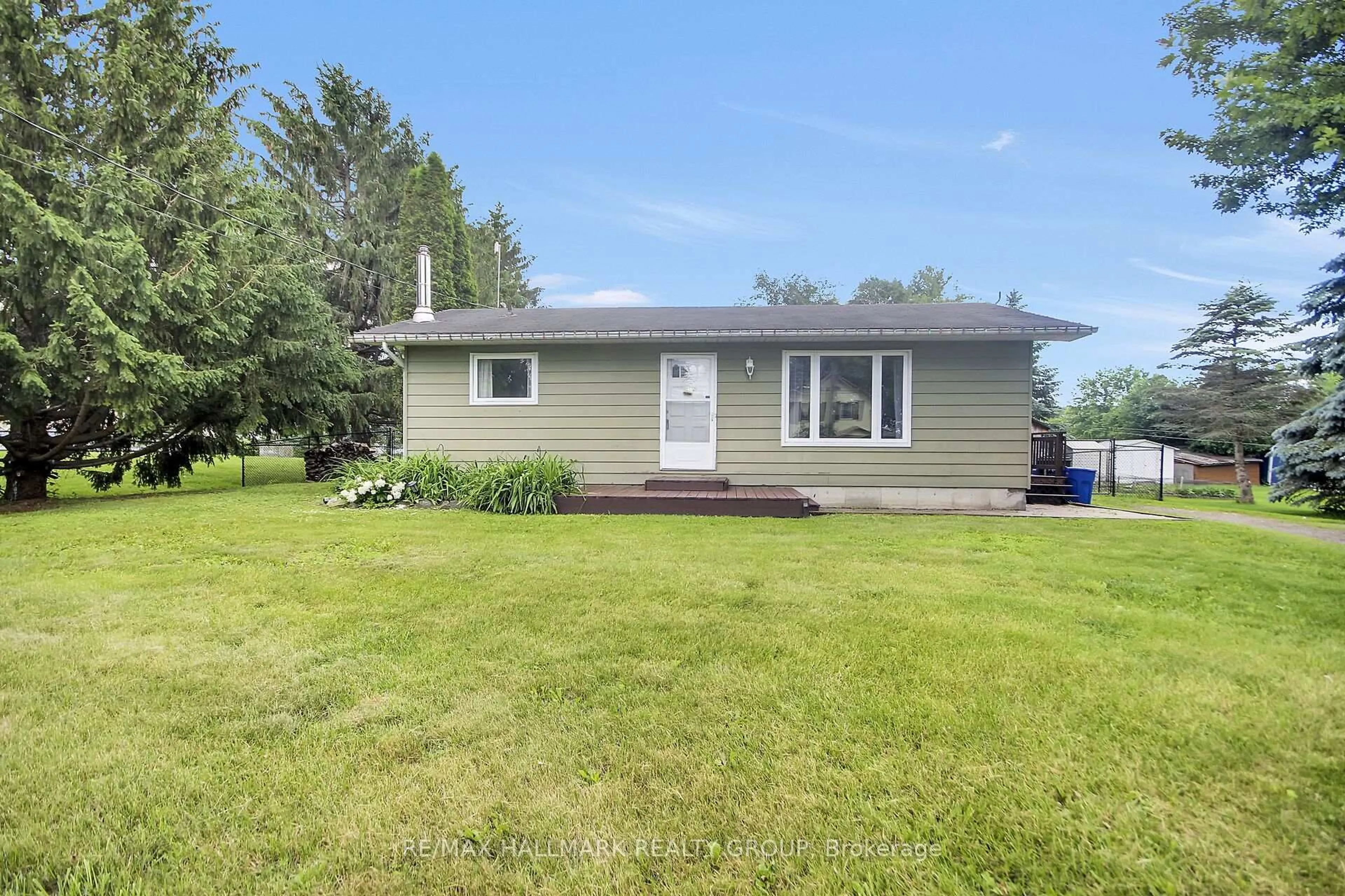 Home with vinyl exterior material, street for 11442 Cameron Rd, North Dundas Ontario K0E 1J0