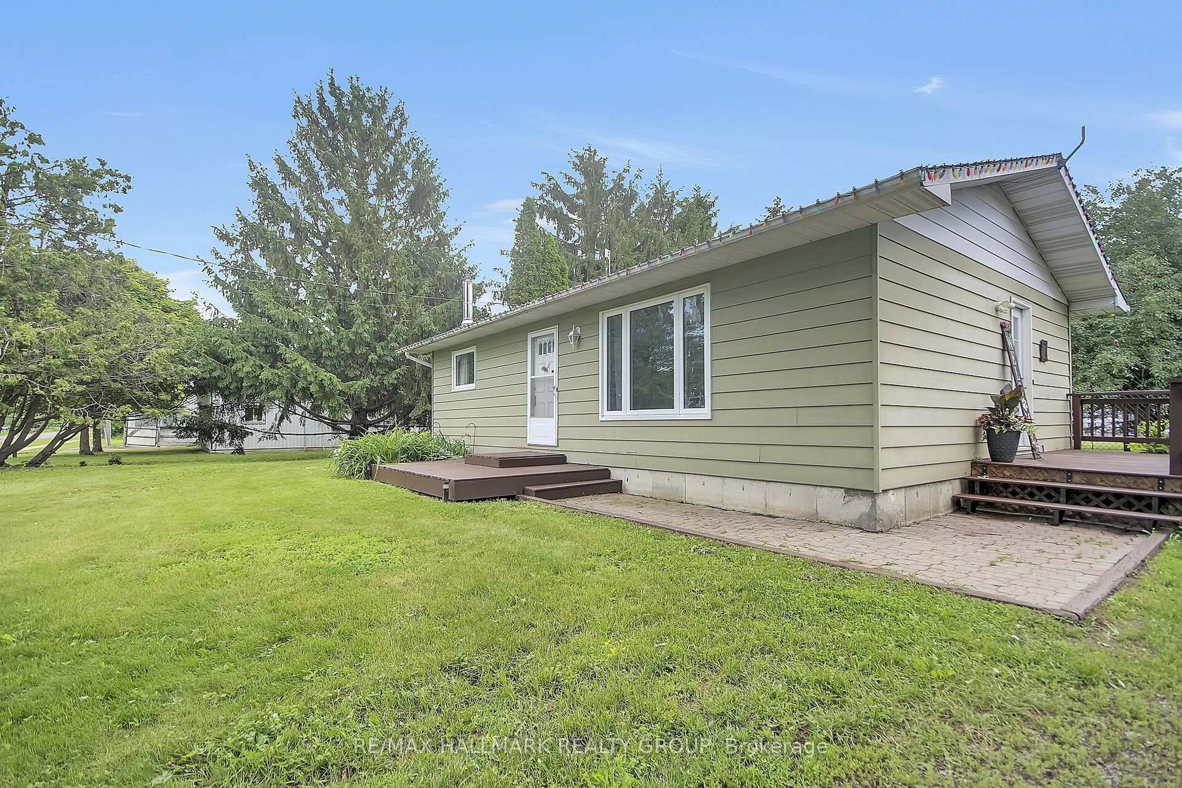 Home with vinyl exterior material, street for 11442 Cameron Rd, North Dundas Ontario K0E 1J0