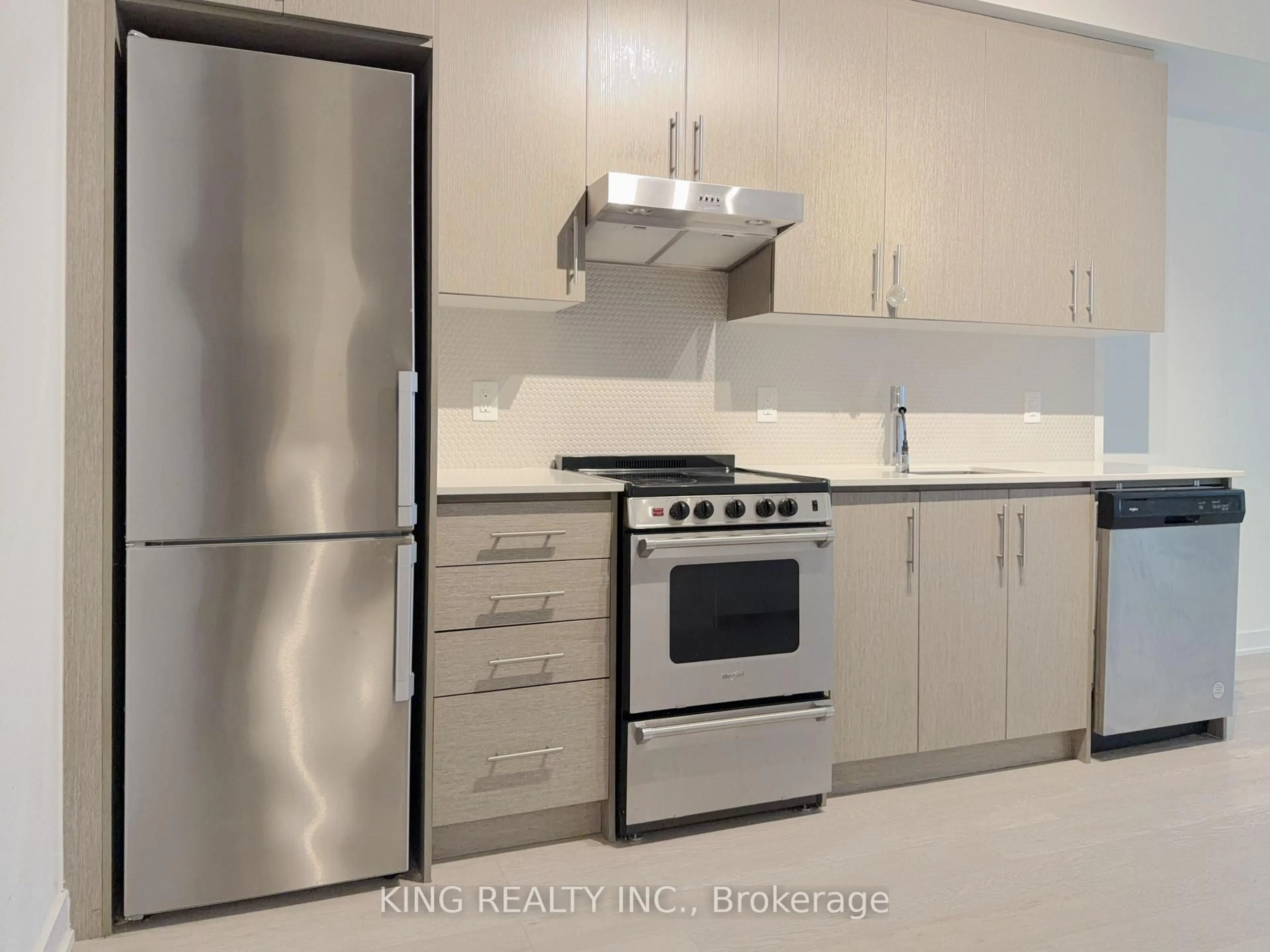 Standard kitchen, unknown for 212 King William St #608, Hamilton Ontario L6R 0A7