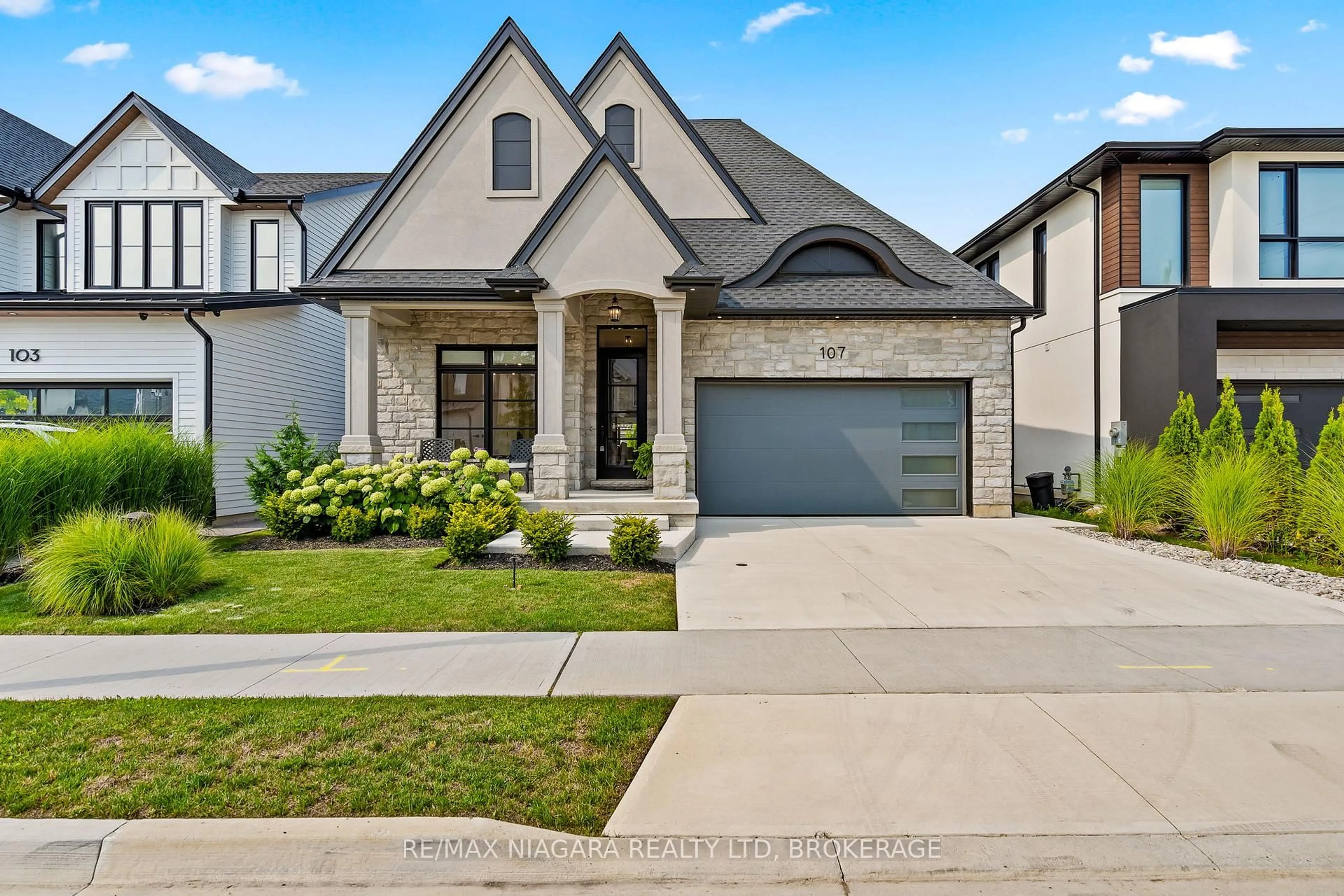 Home with brick exterior material, street for 107 Millpond Rd, Niagara-on-the-Lake Ontario L0S 1J1