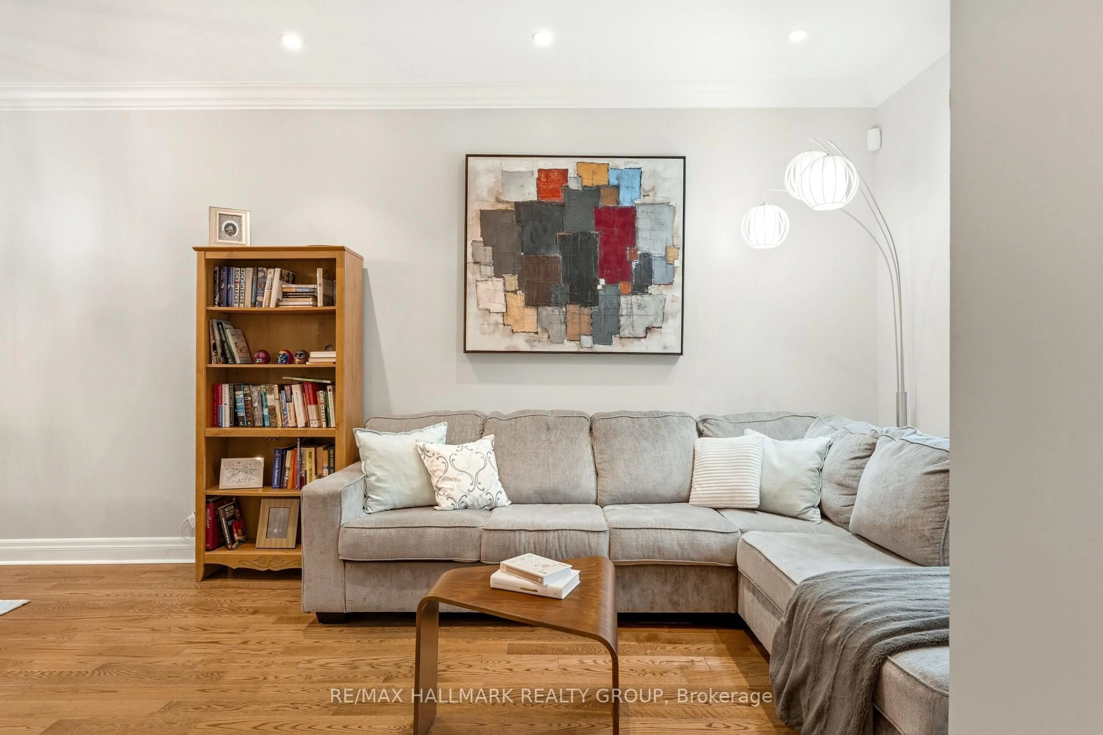 Living room with furniture, wood/laminate floor for 417 Daly Ave, Ottawa Ontario K1N 6H1