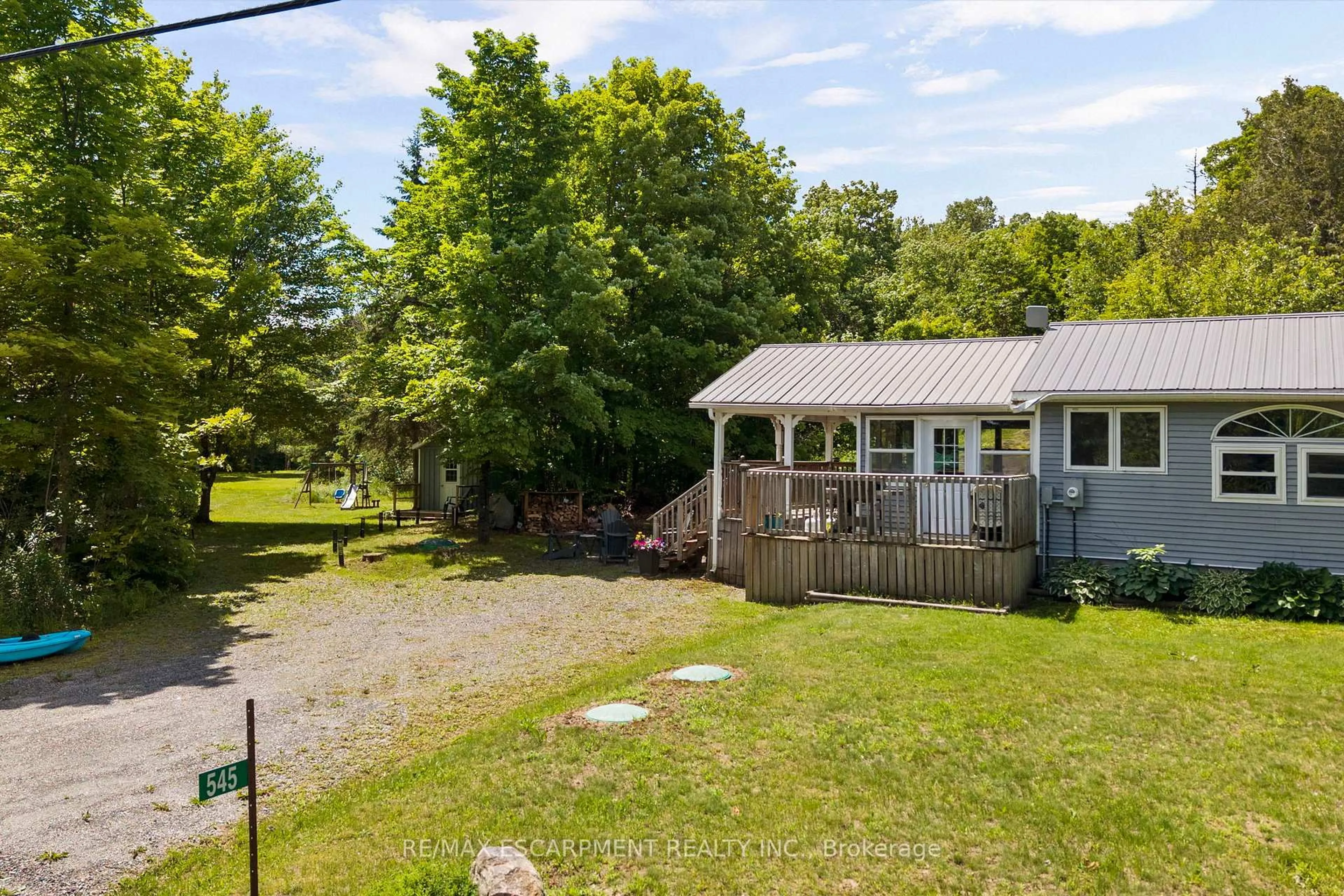 A pic from outside/outdoor area/front of a property/back of a property/a pic from drone, water/lake/river/ocean view for 545 HURDVILLE Rd, McKellar Ontario P2A 0B5