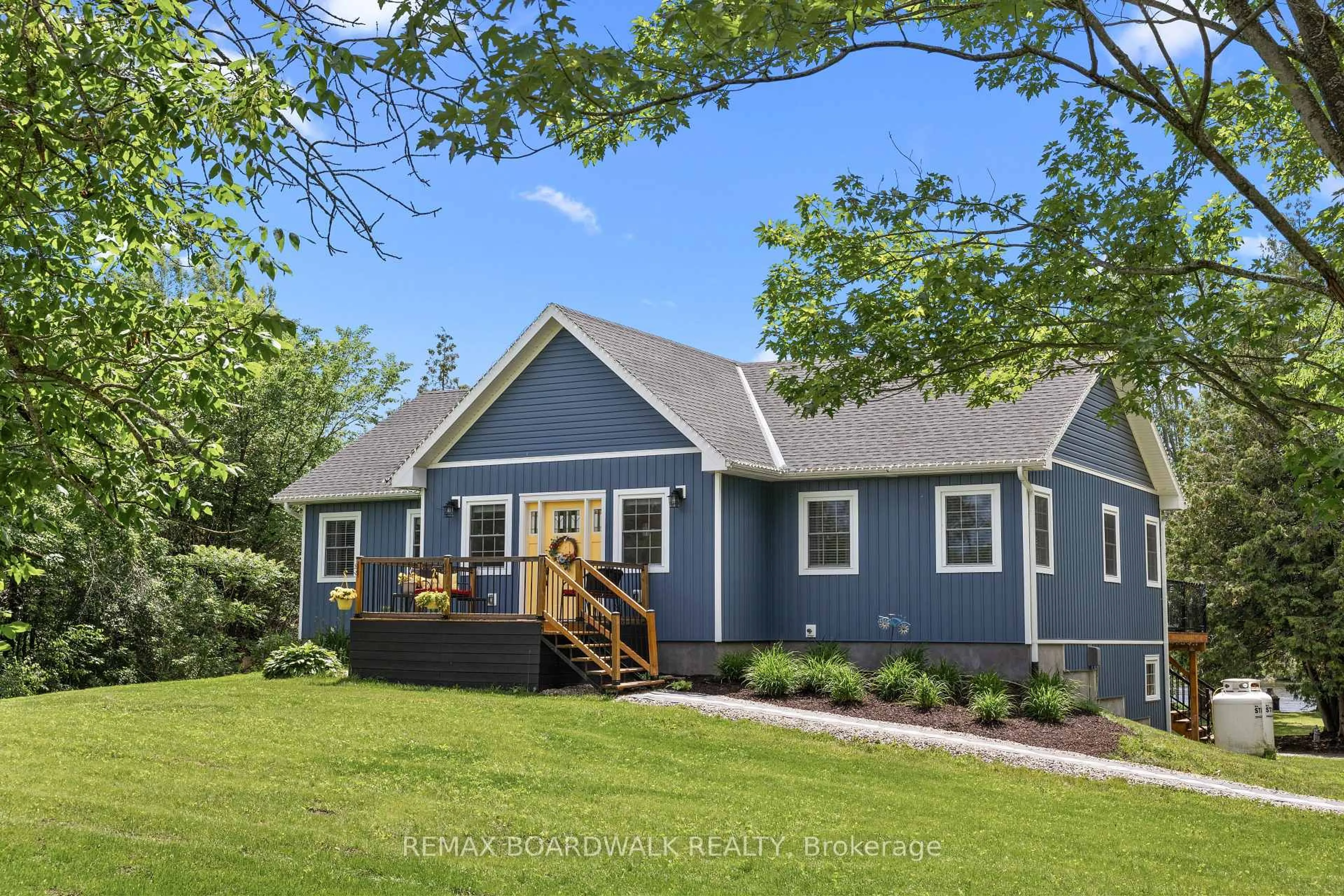 Home with vinyl exterior material, water/lake/river/ocean view for 271 Patty Pl, Carleton Place Ontario K7C 3P1