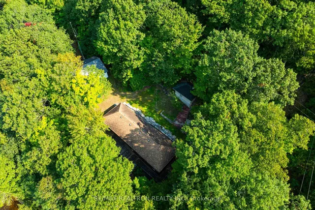 1030 McCabe Rd, Lake of Bays 2