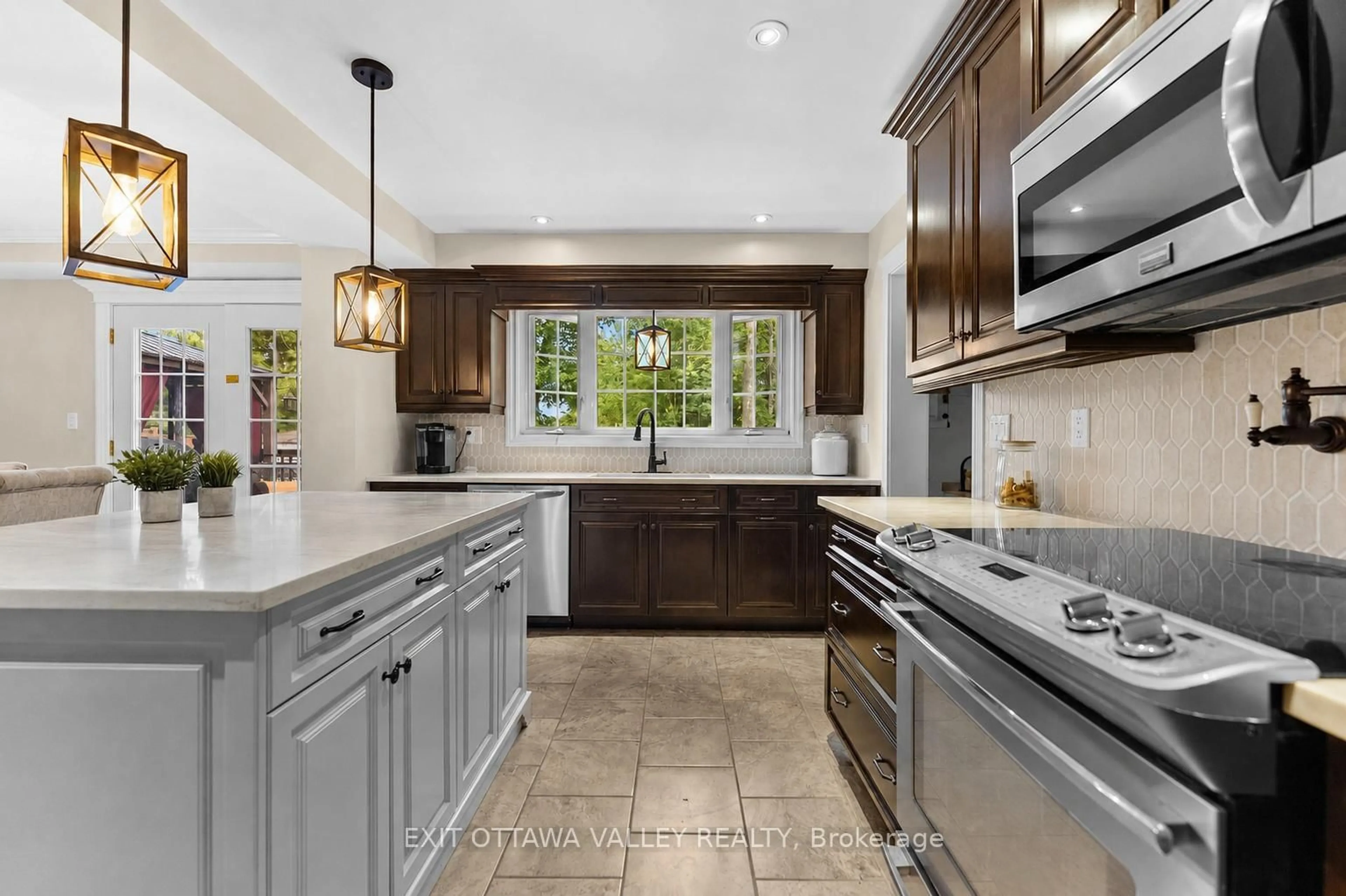 Open concept kitchen, ceramic/tile floor for 605 Elizabeth St, Pembroke Ontario K8A 1X3