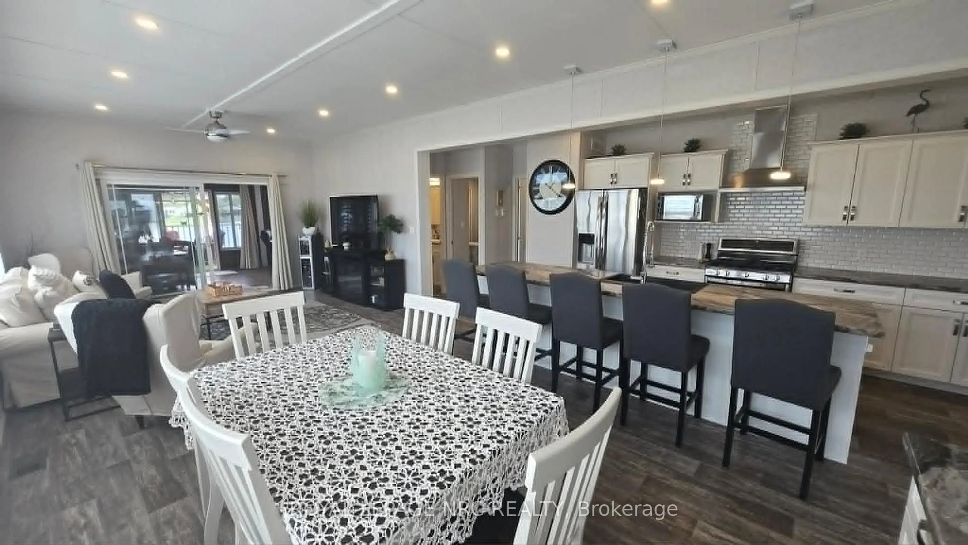 Open concept kitchen, unknown for 35 Quarry Meadows, Port Colborne Ontario L0S 1R0