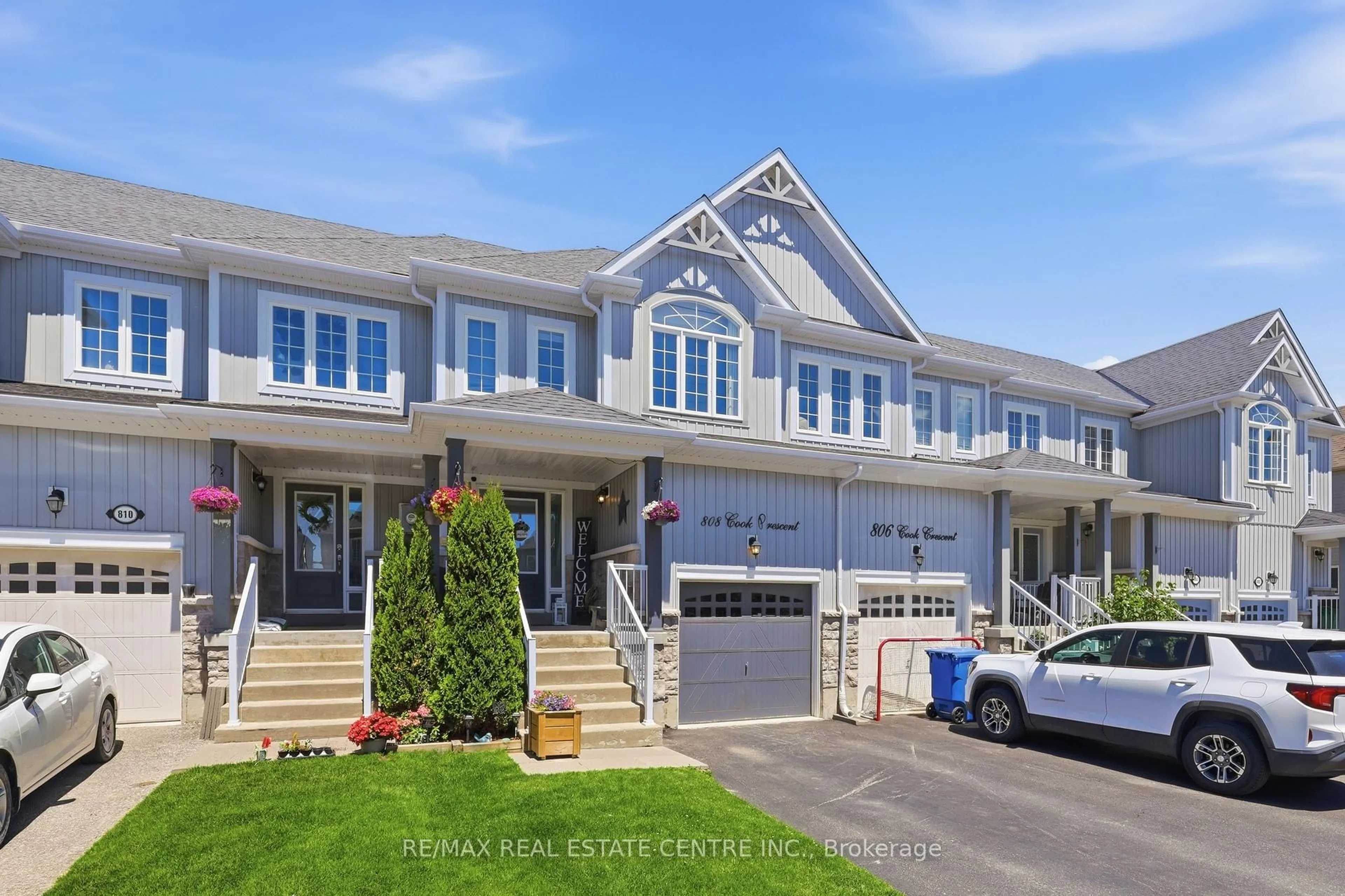 Home with vinyl exterior material, street for 808 Cook Cres, Shelburne Ontario L9V 3V3