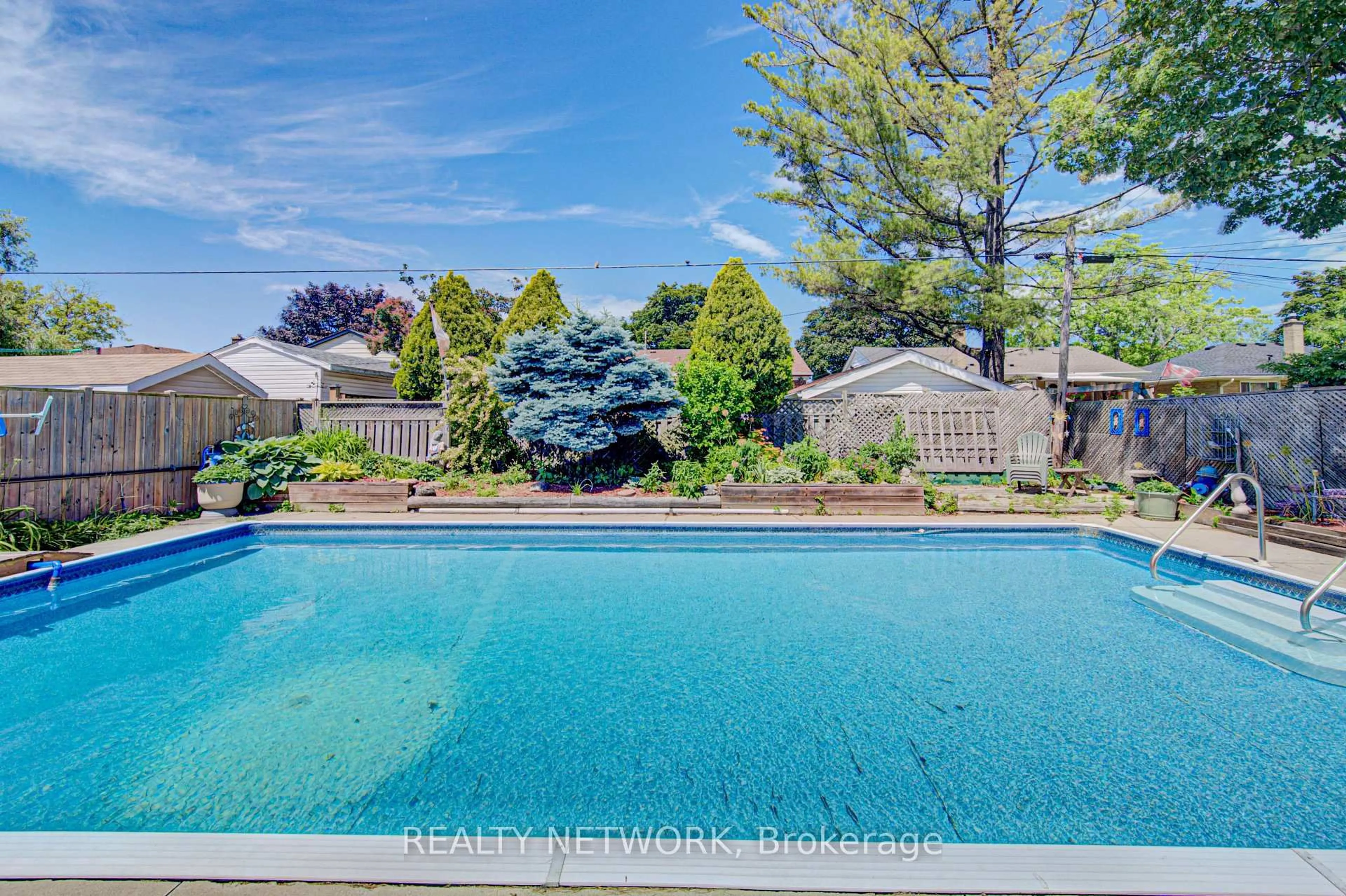 Pool for 56 Ferrara St, Hamilton Ontario L8T 4C4