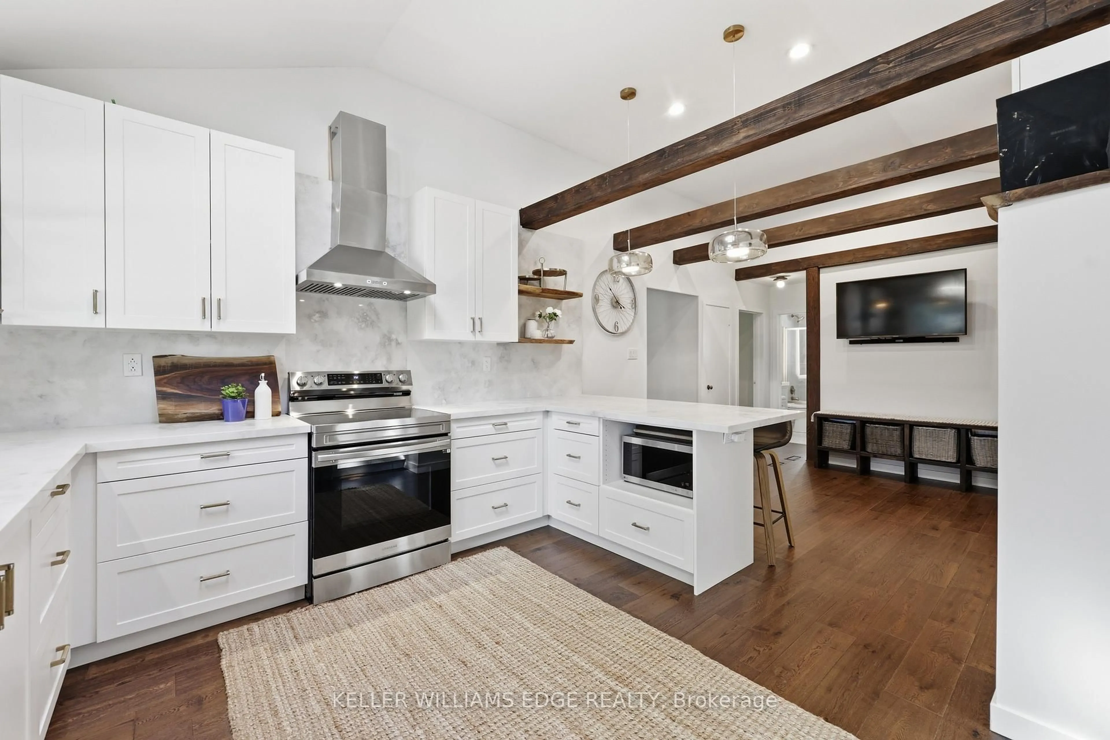 Open concept kitchen, unknown for 153 West 28th St, Hamilton Ontario L9C 5B1