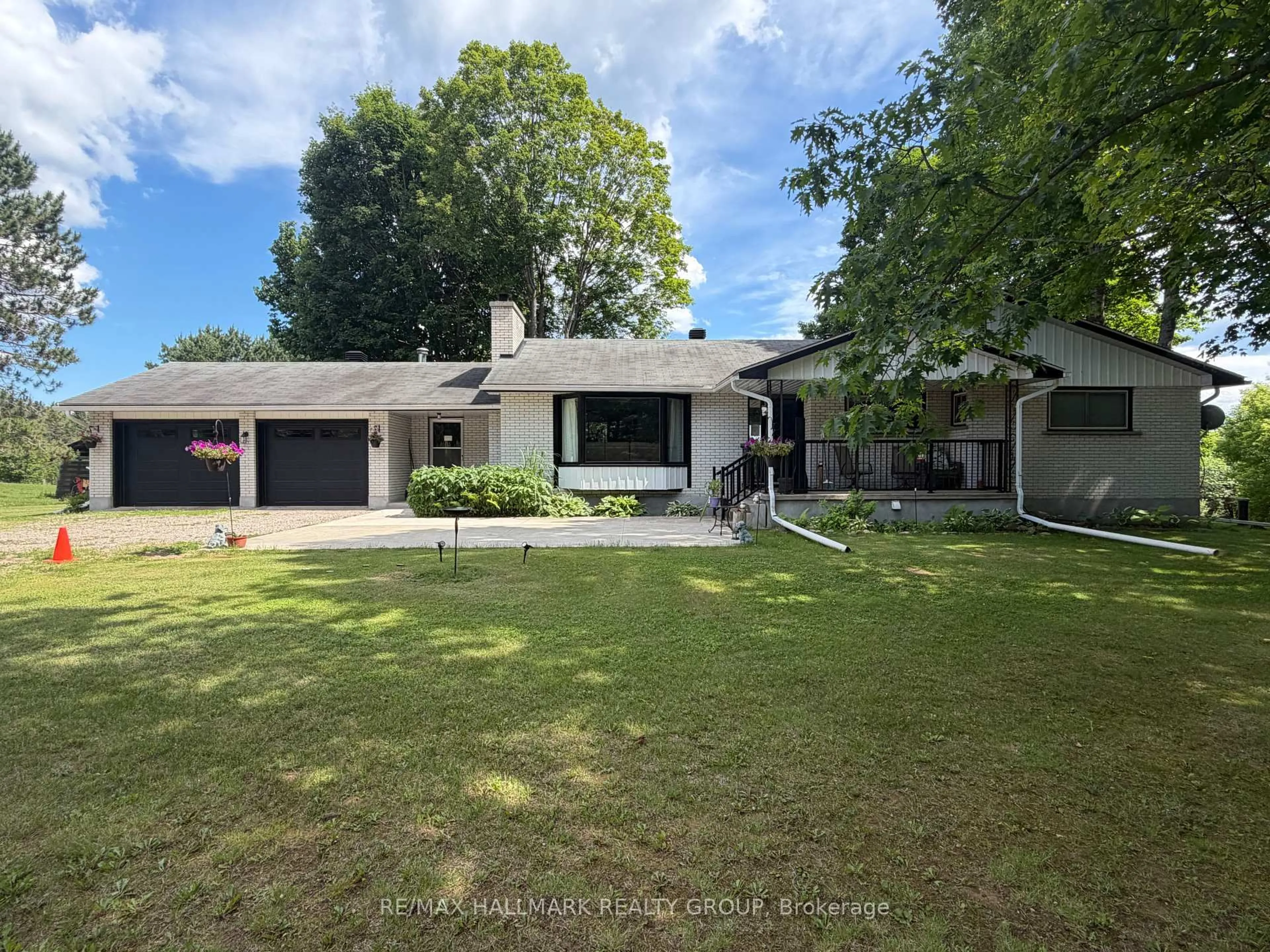 A pic from outside/outdoor area/front of a property/back of a property/a pic from drone, unknown for 9950 Round Lake Rd, Pembroke Ontario K8A 0K5