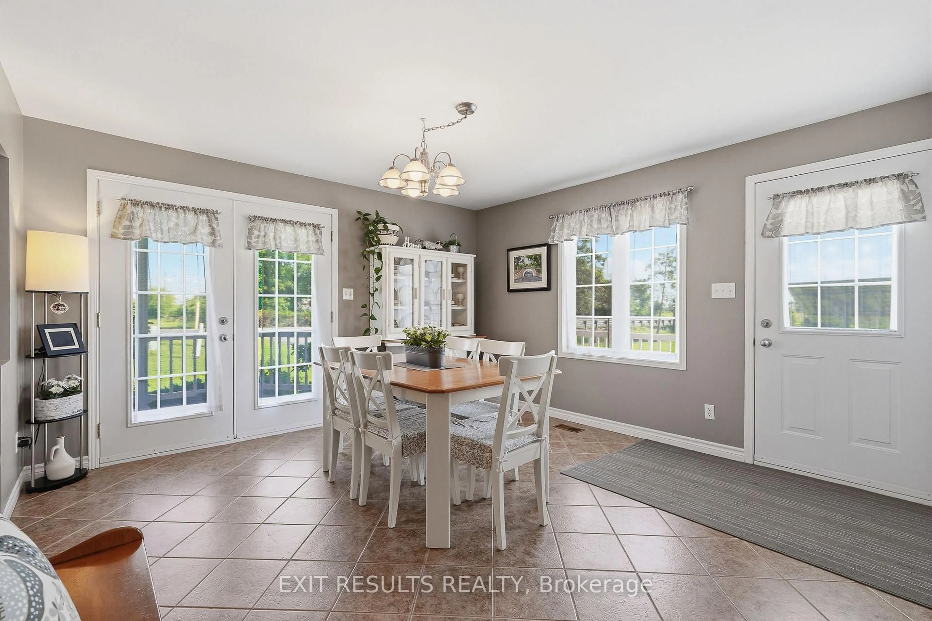 Dining room, ceramic/tile floor for 273 Route 600 Rte, The Nation Ontario K0A 1M0