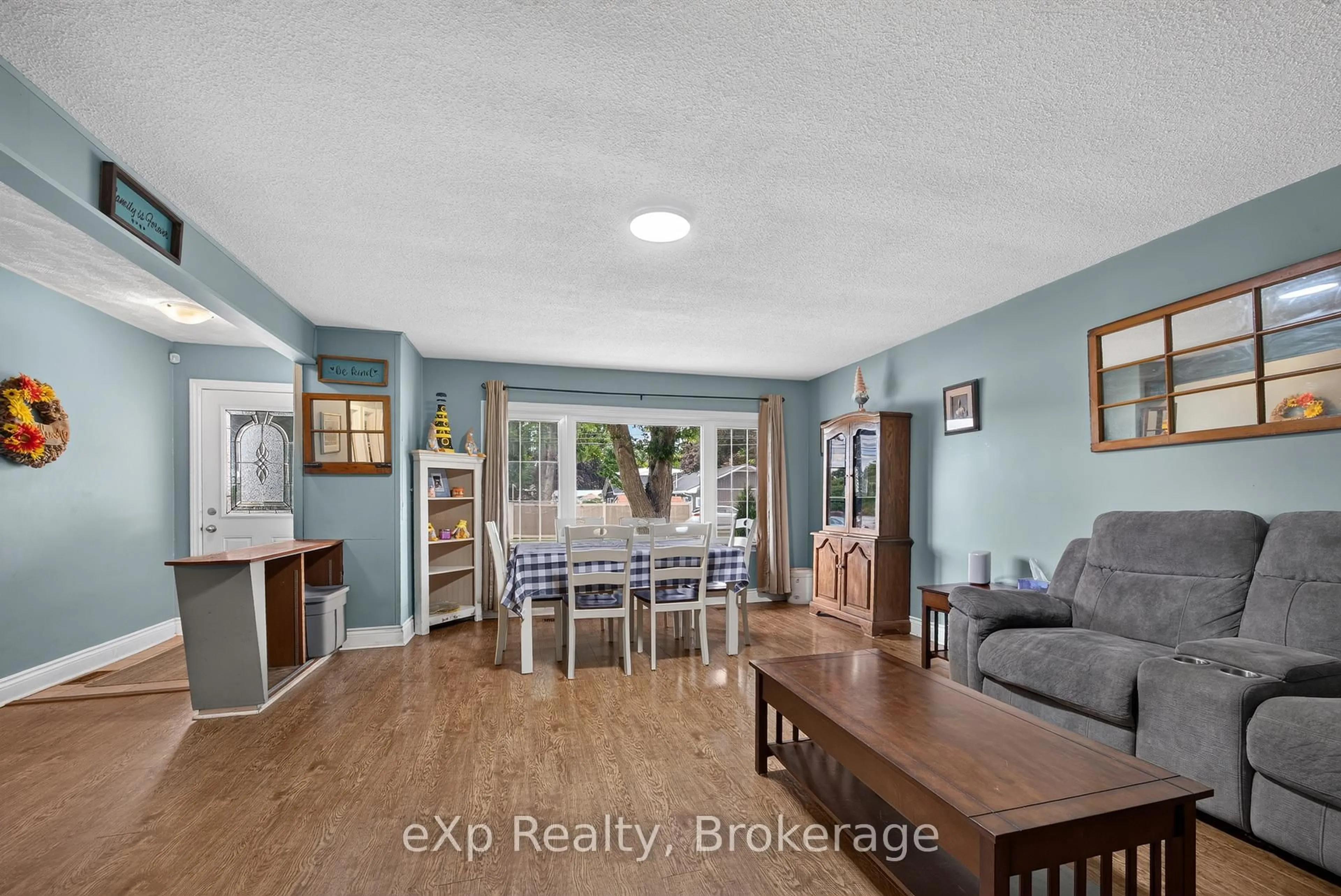 Unknown for 29 Concession St, Tillsonburg Ontario N4G 1N9