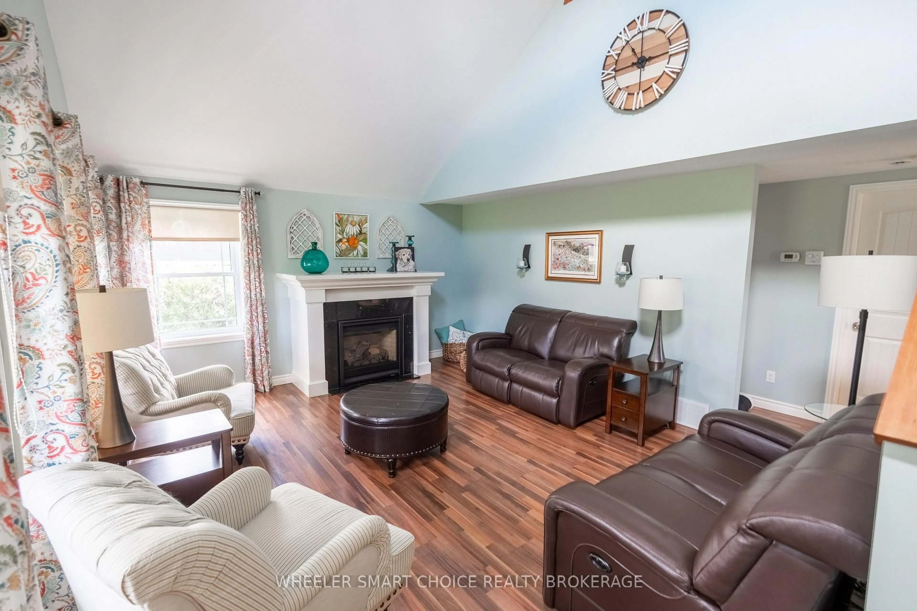 Living room with furniture, unknown for 6086 Cashion Rd, South Glengarry Ontario K0C 2J0