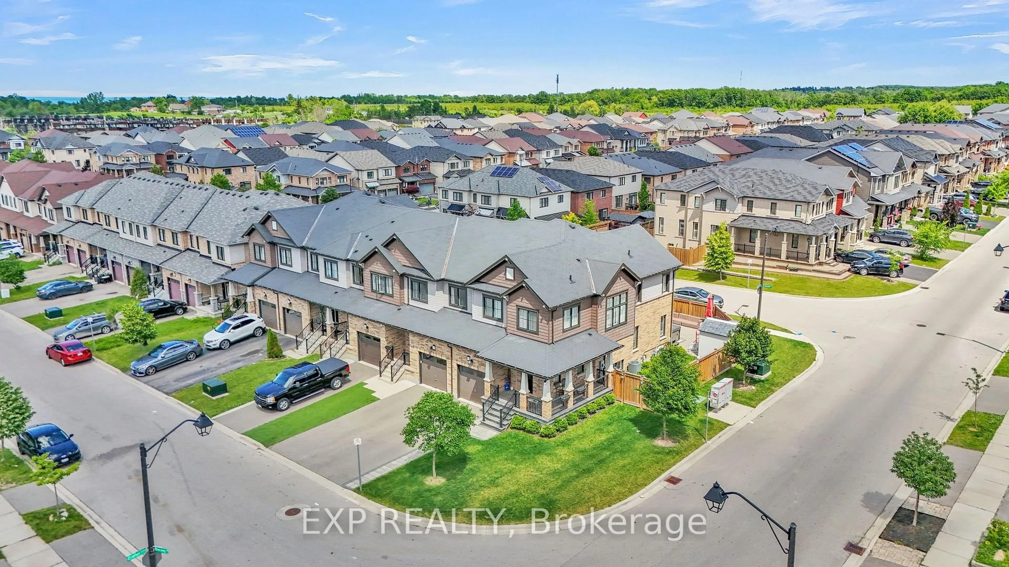 A pic from outside/outdoor area/front of a property/back of a property/a pic from drone, street for 6 Sherway St, Hamilton Ontario L8J 0J4