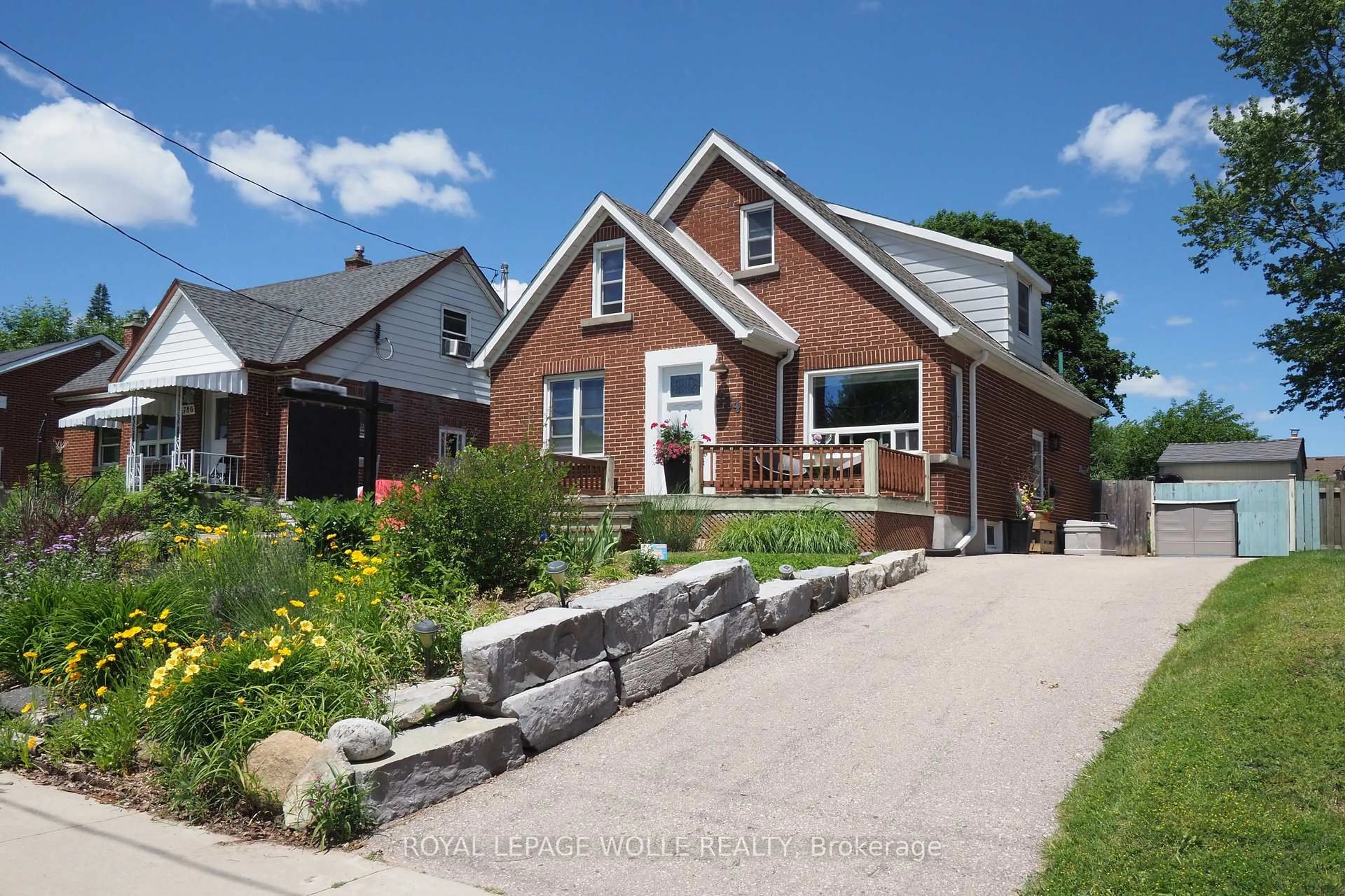 Home with brick exterior material, street for 784 Elizabeth St, Kitchener Ontario N2H 6H5