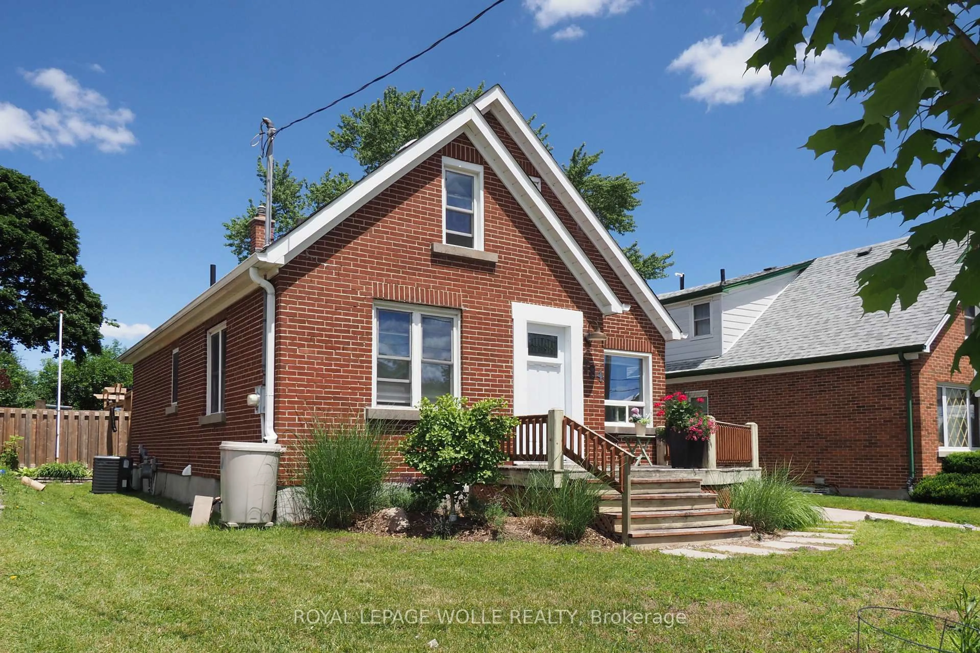 Home with brick exterior material, street for 784 Elizabeth St, Kitchener Ontario N2H 6H5