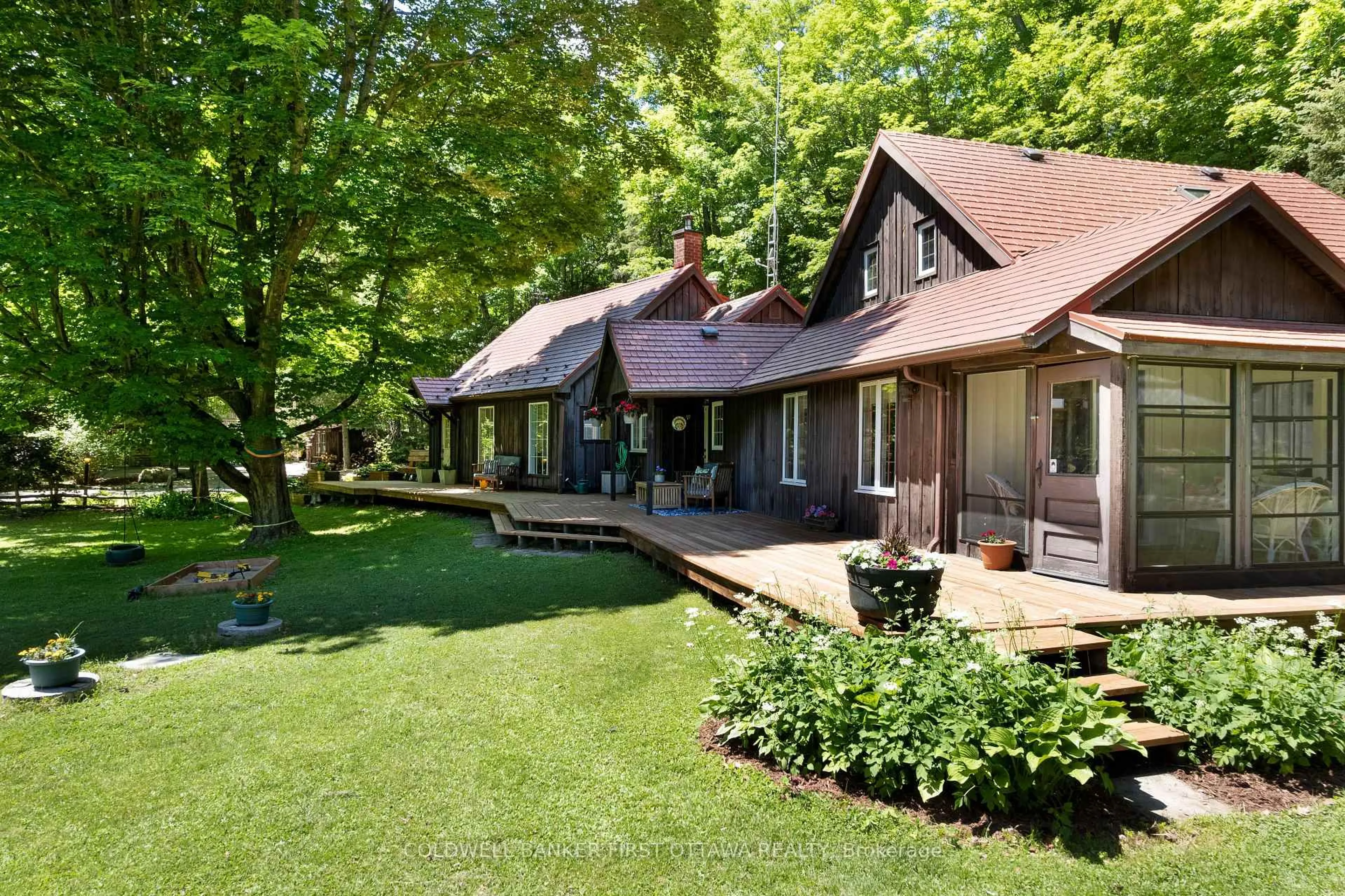 Patio, unknown for 1358 Rideau Ferry Rd, Perth Ontario K7H 3C7