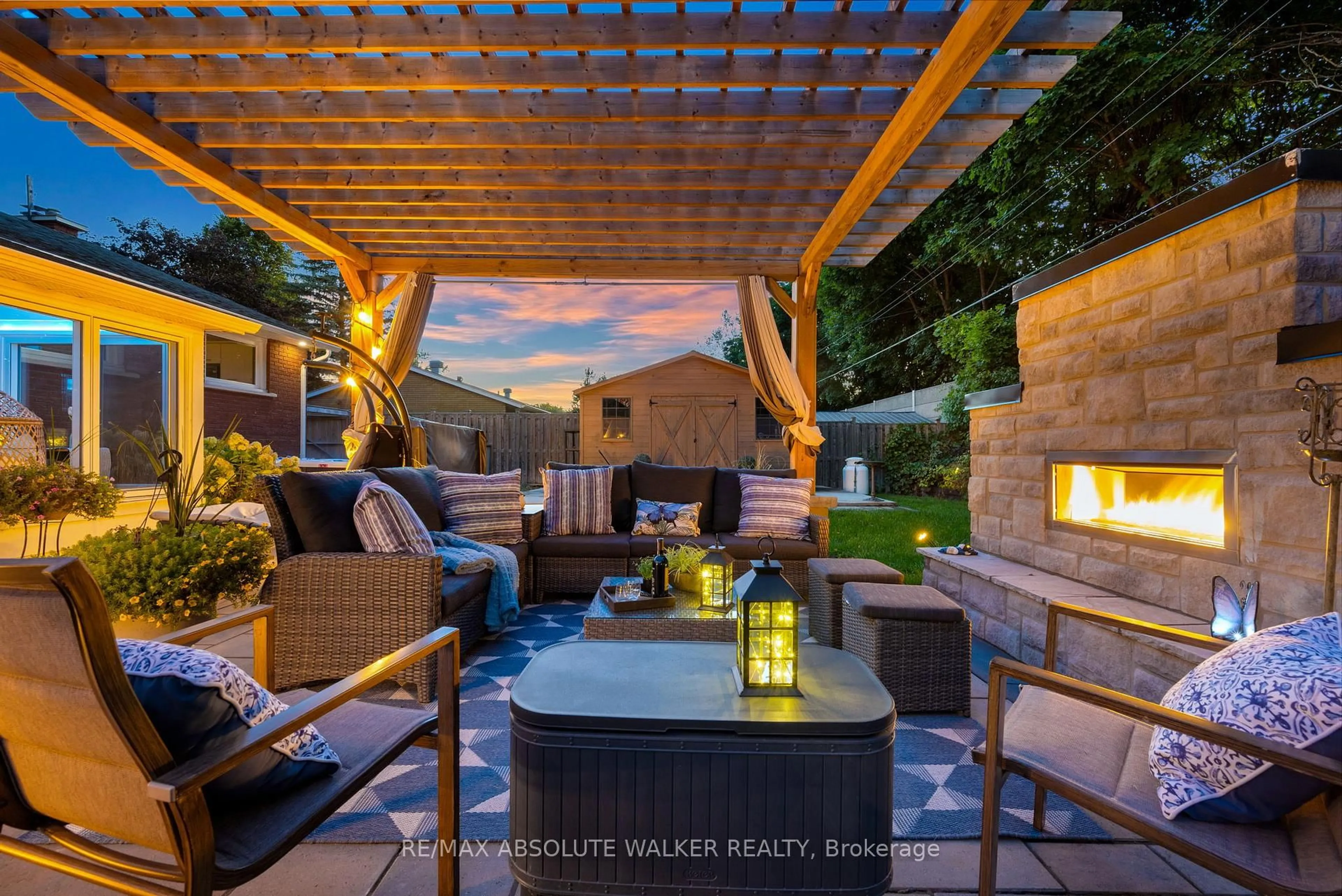 Patio, unknown for 1099 Minnetonka Rd, Ottawa Ontario K2C 2T8