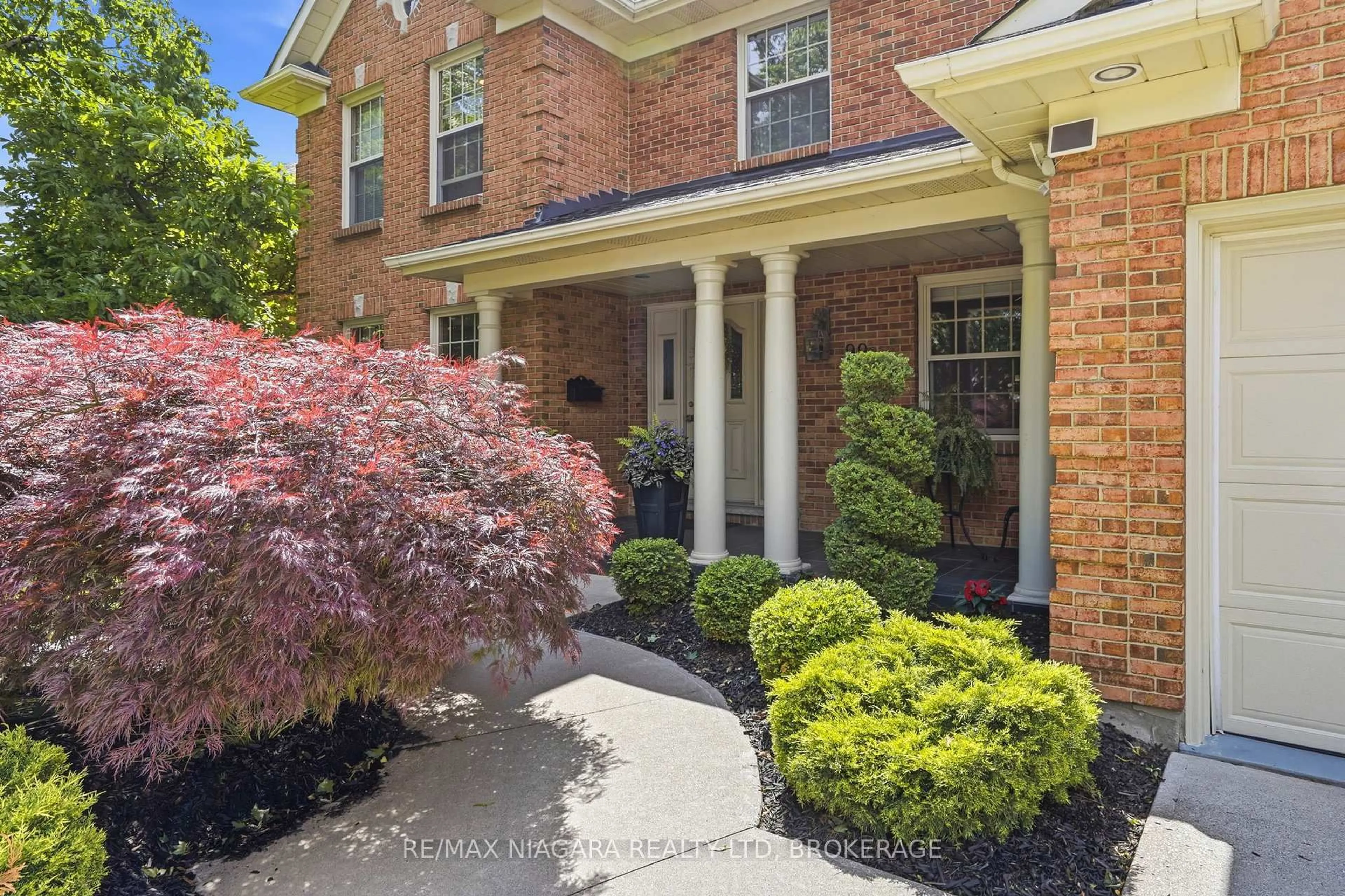 Home with brick exterior material, street for 99 PORT MASTER Dr, St. Catharines Ontario L2N 7H5