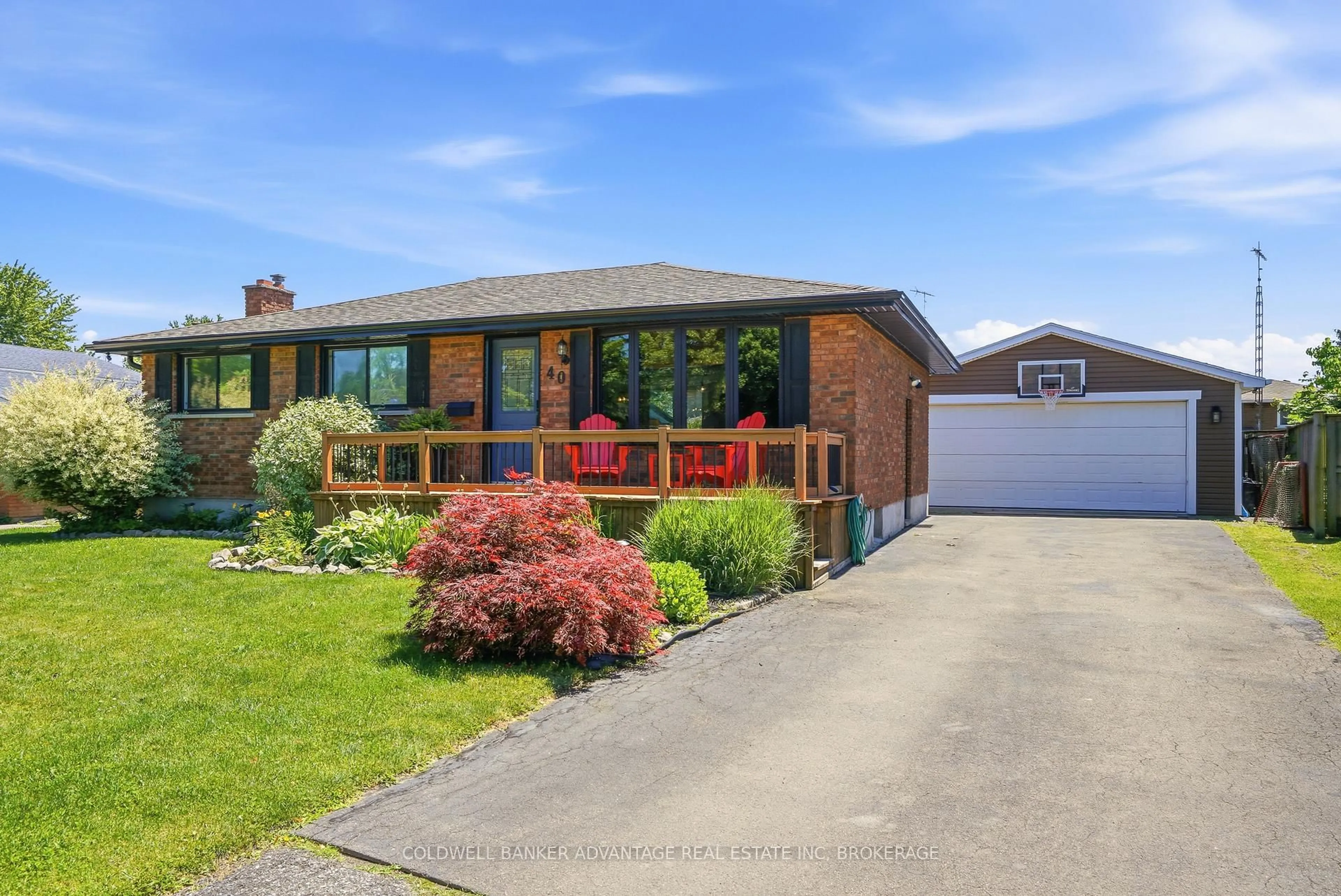 Home with brick exterior material, street for 40 Wellbrook Blvd, Welland Ontario L3C 5T4