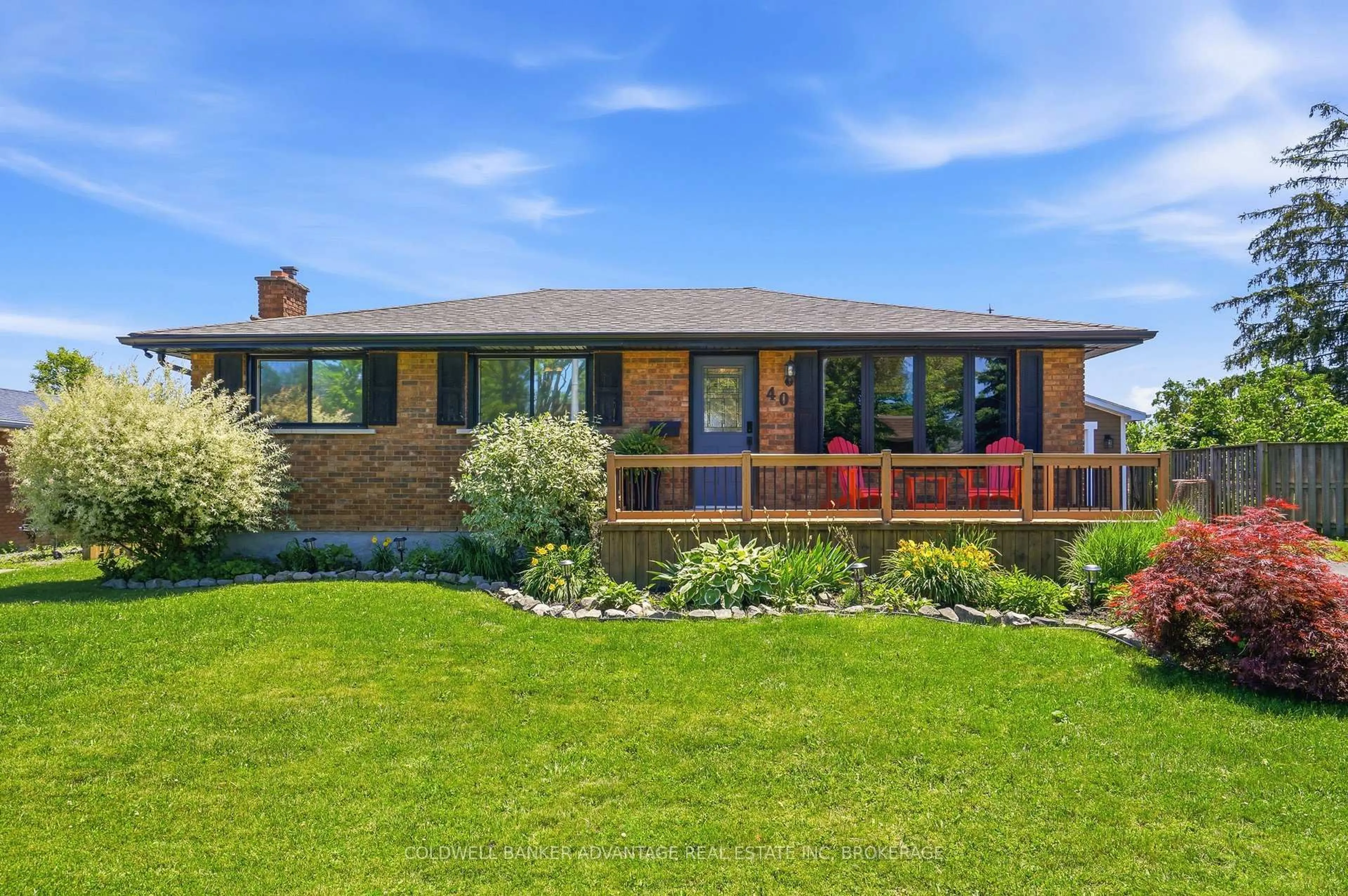 Home with brick exterior material, water/lake/river/ocean view for 40 Wellbrook Blvd, Welland Ontario L3C 5T4