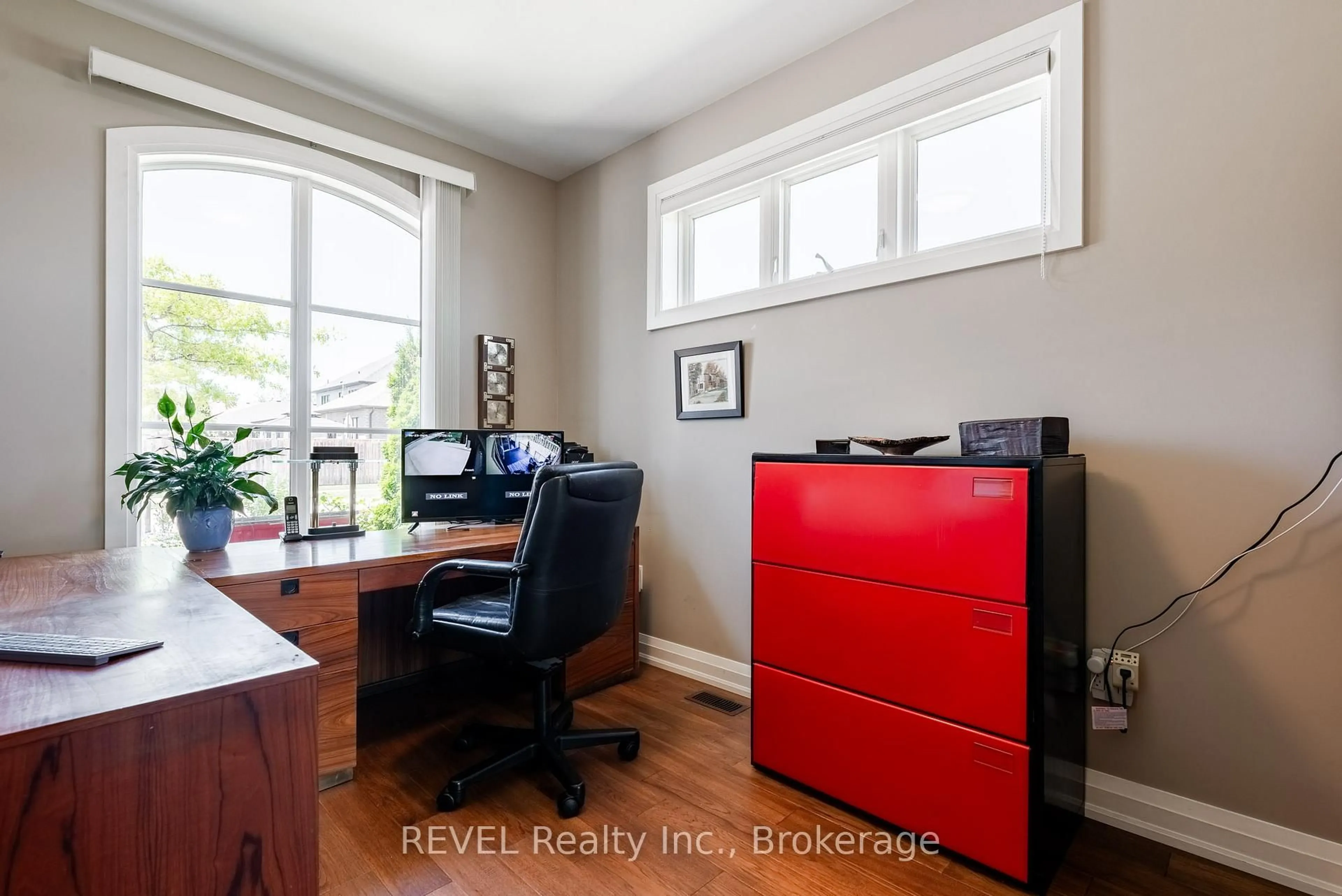 A pic of a room for 19 Francesco Cres, St. Catharines Ontario L2S 4C7
