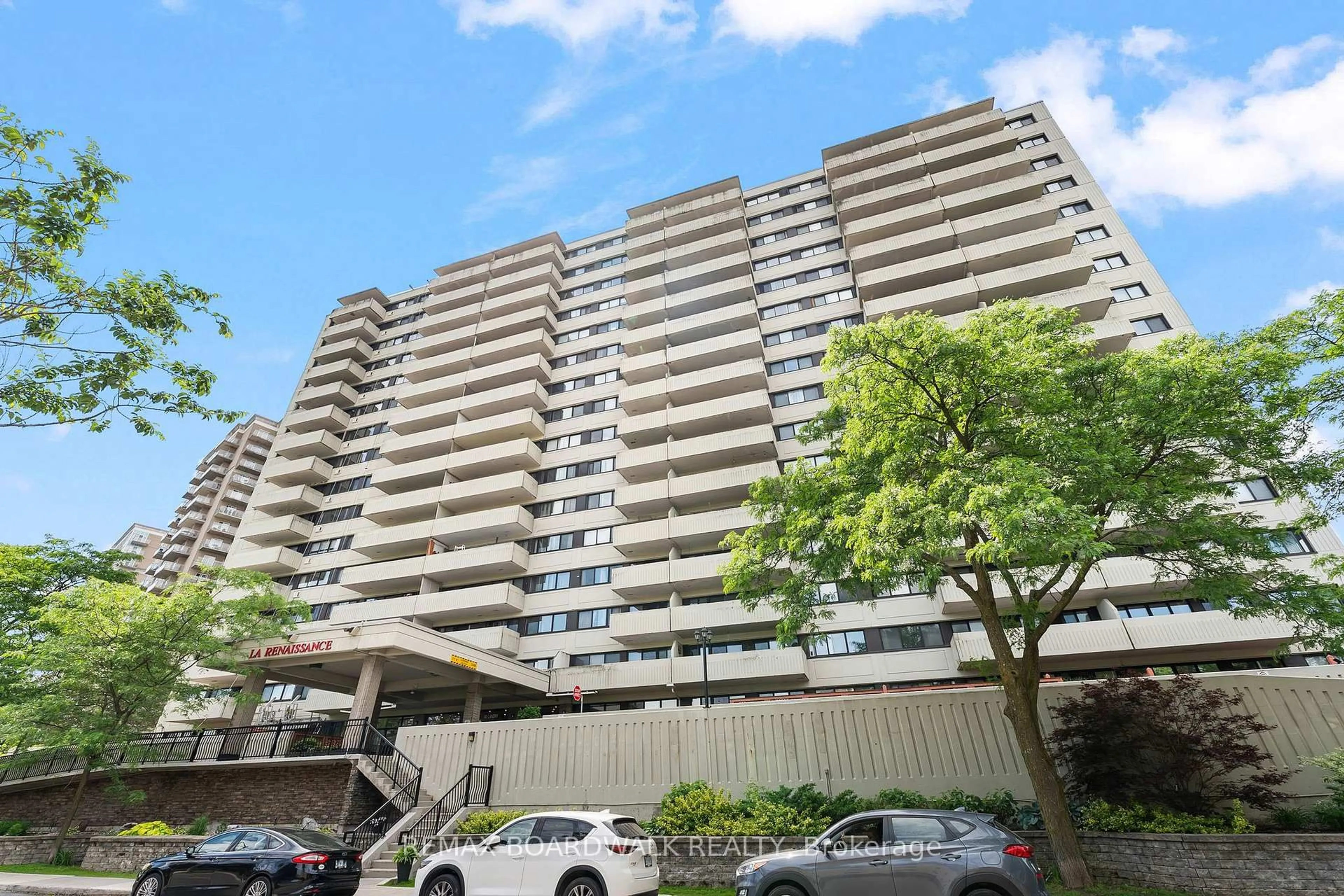 Unknown for 40 Landry St #812, Ottawa Ontario K1L 8K4