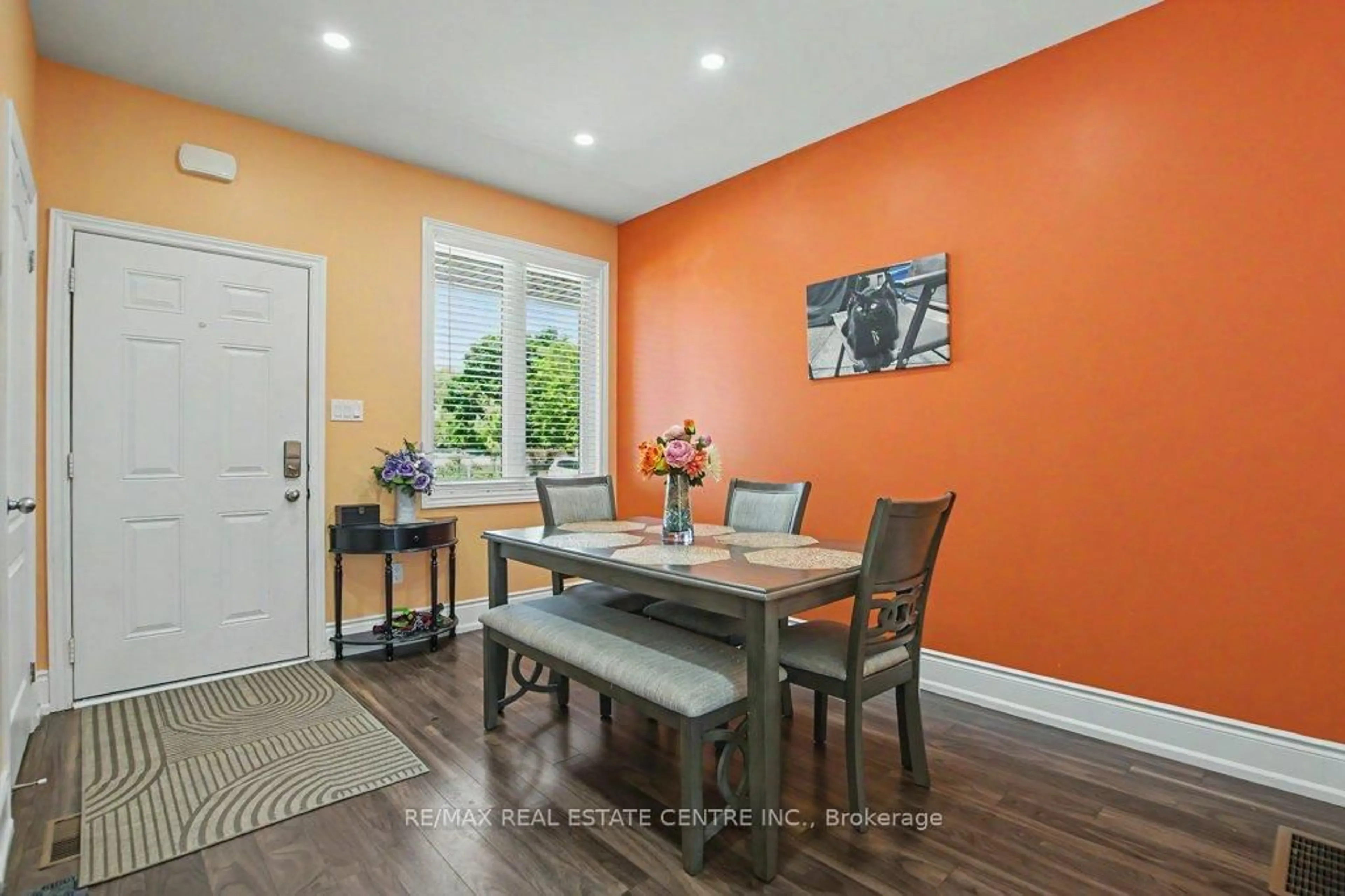 Dining room, unknown for 131 Samuel Dr, Wellington North Ontario N0G 1A0