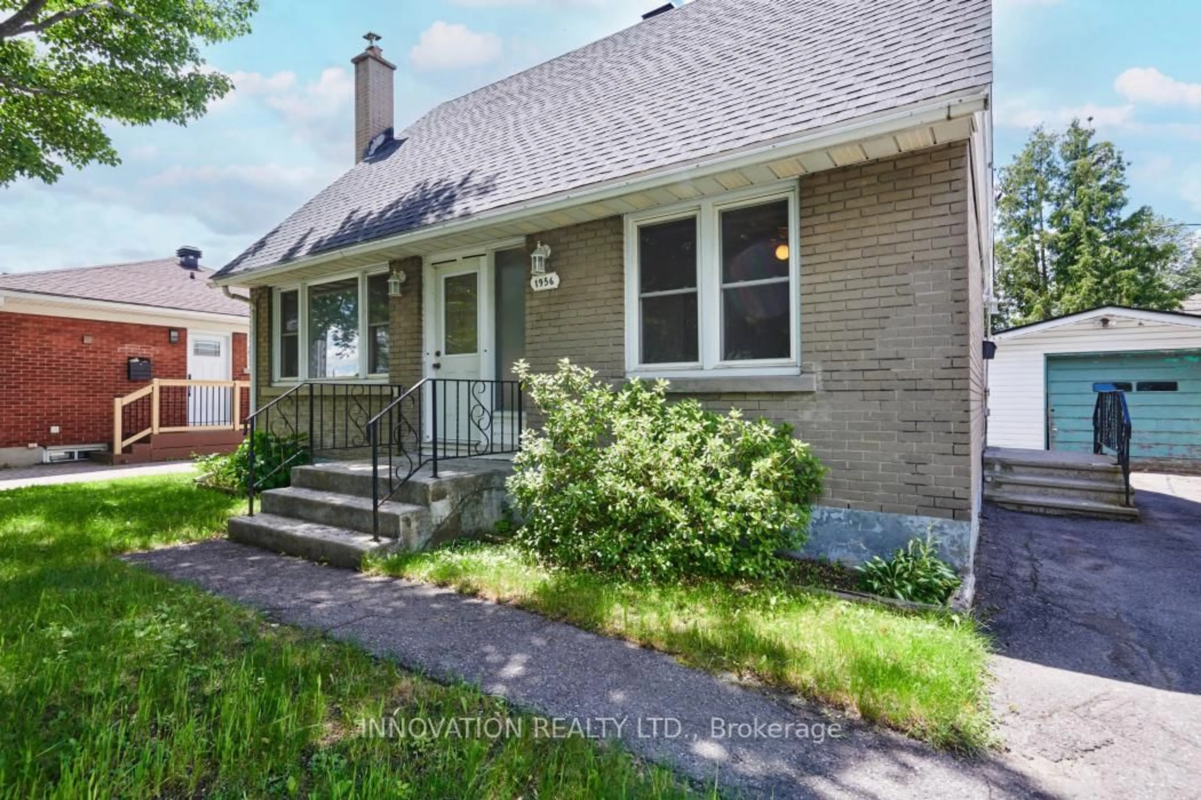 Unknown for 1956 Othello Ave, Ottawa Ontario K1G 2A4