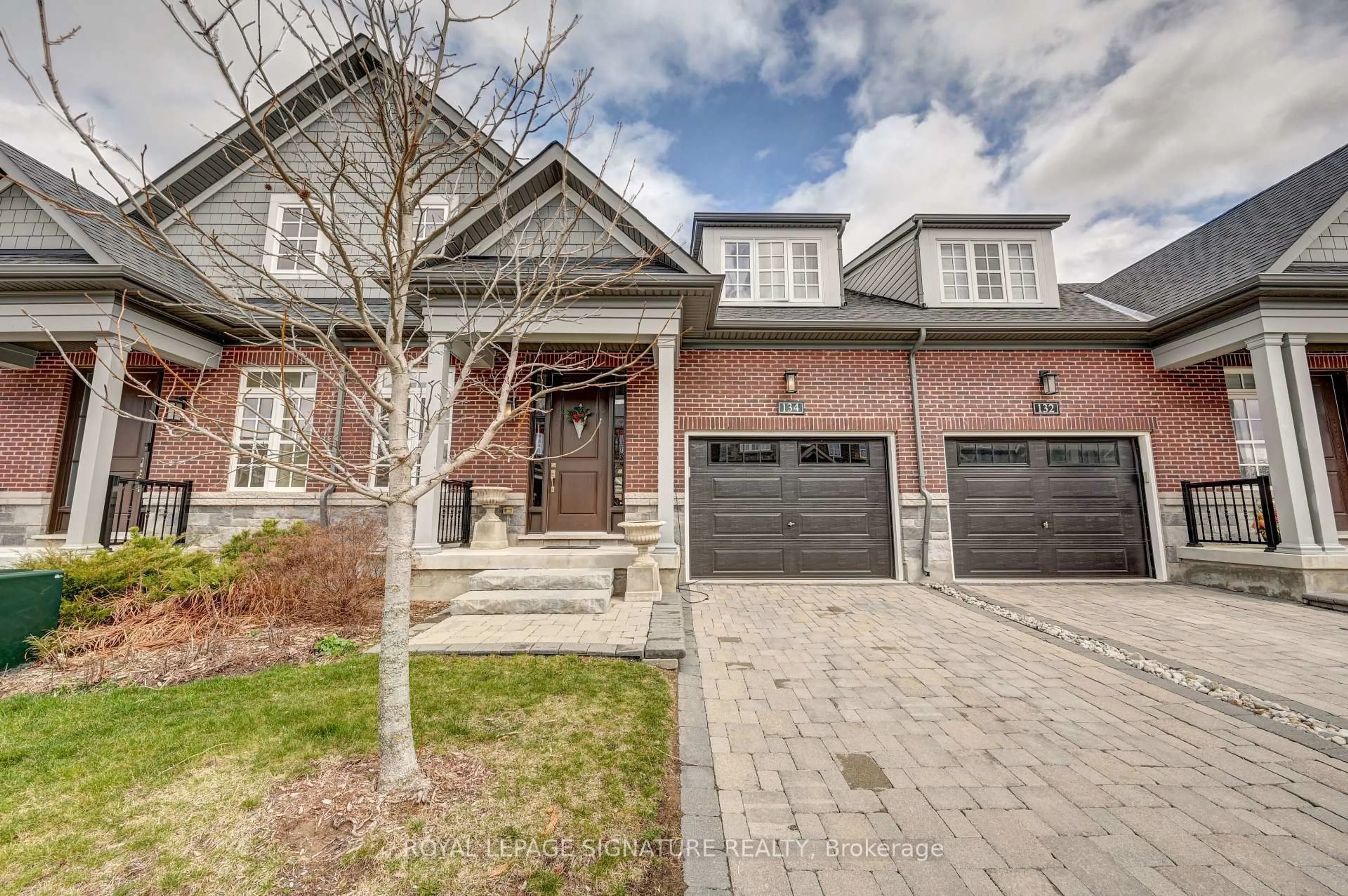 Home with brick exterior material, street for 134 Anne St, Niagara-on-the-Lake Ontario L0S 1J0