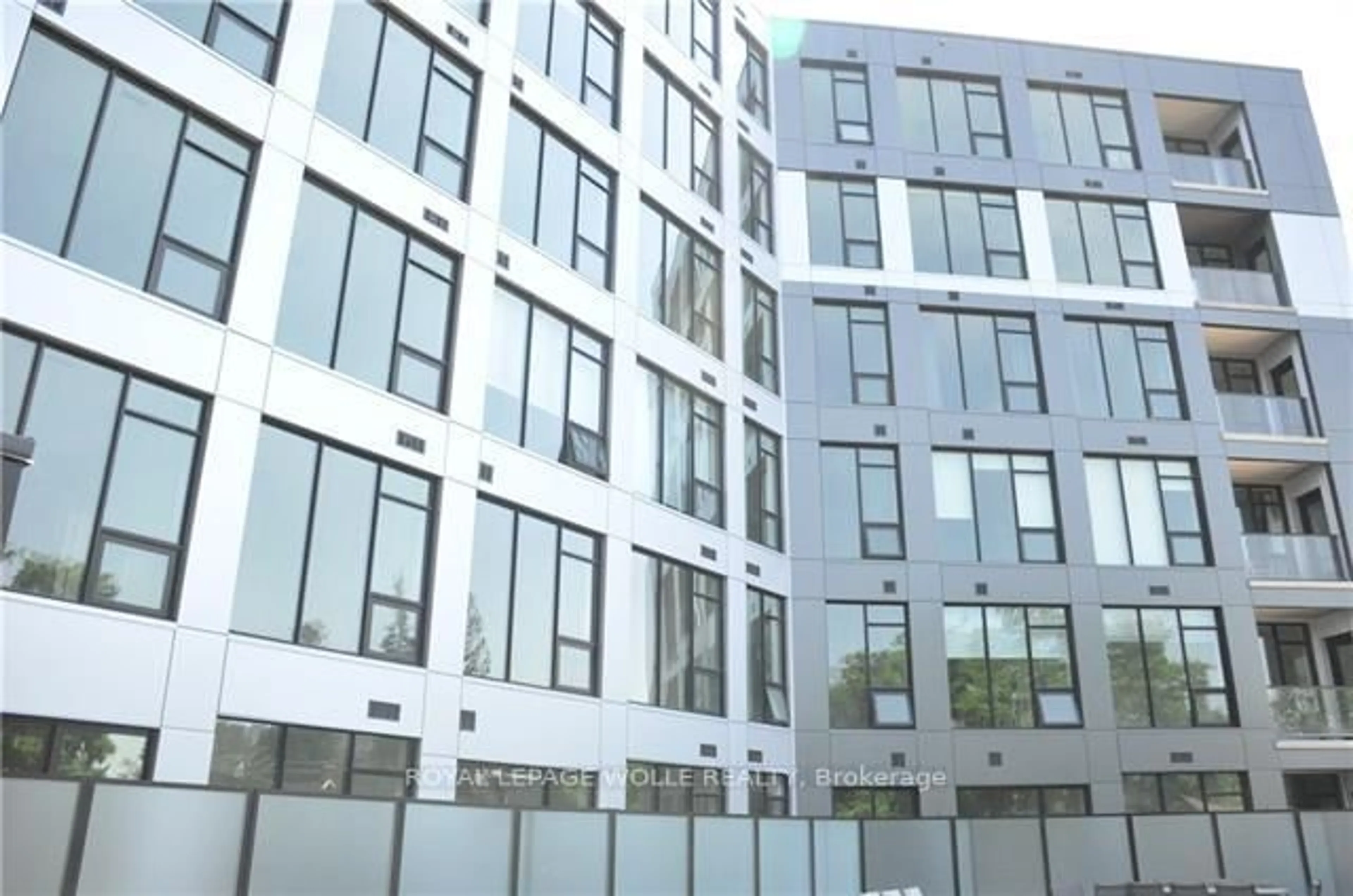 Unknown for 690 King St #116, Kitchener Ontario N2G 0B9