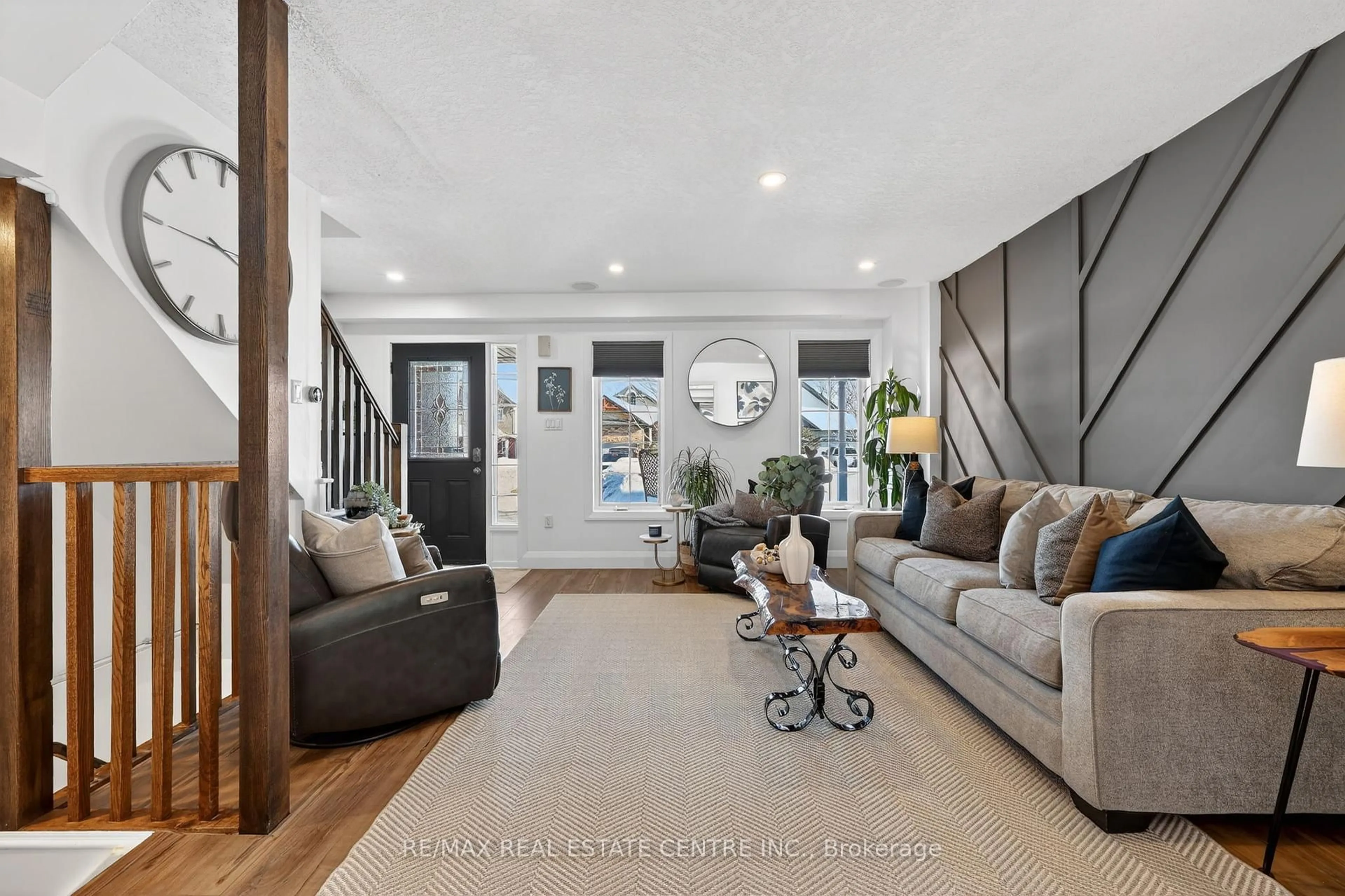 Living room with furniture, unknown for 80 Sheffield St, Southgate Ontario N0C 1B0