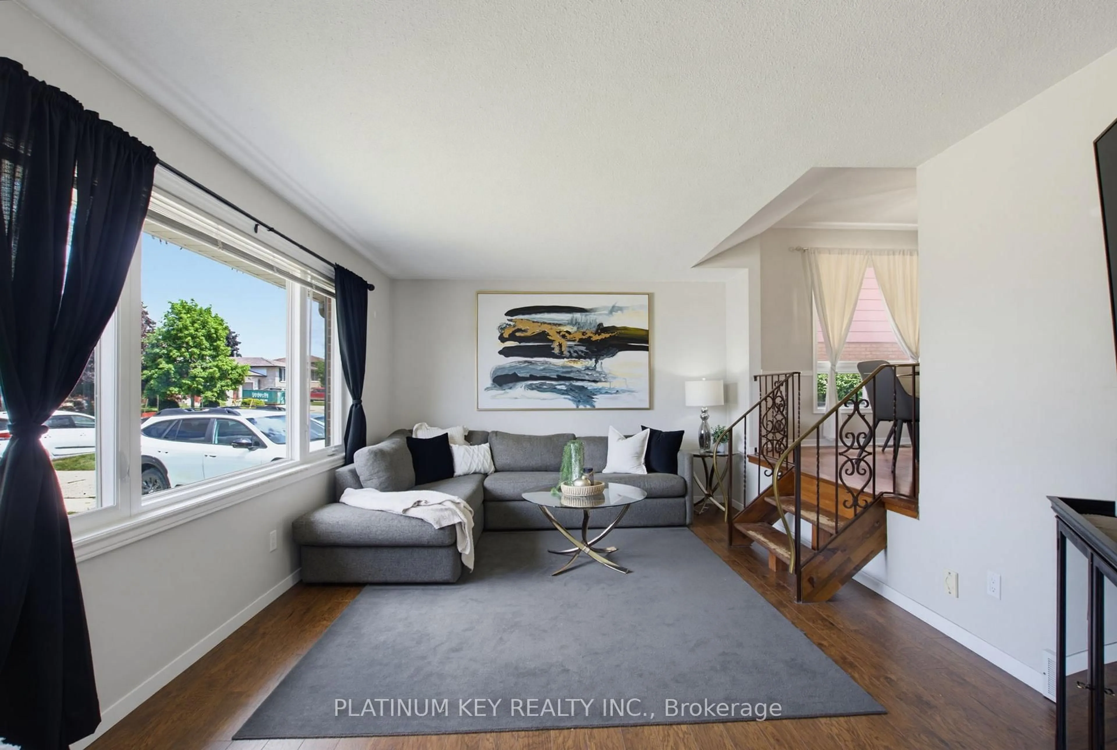 Living room with furniture, unknown for 16 Sharpe Dr, Strathroy-Caradoc Ontario N7G 3T9