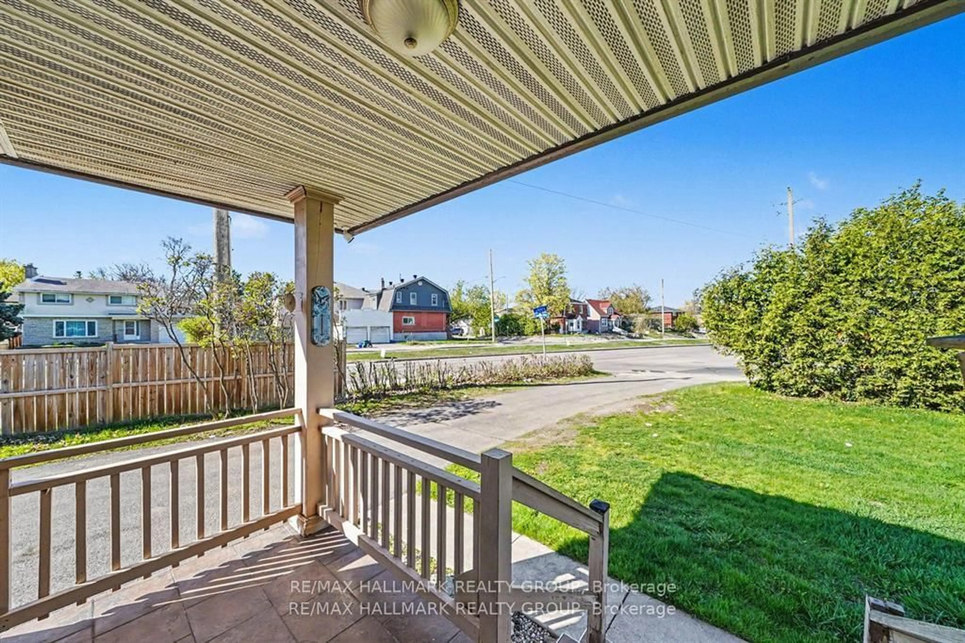 Patio, unknown for 1299 Evans Blvd, Ottawa Ontario K1H 7T8