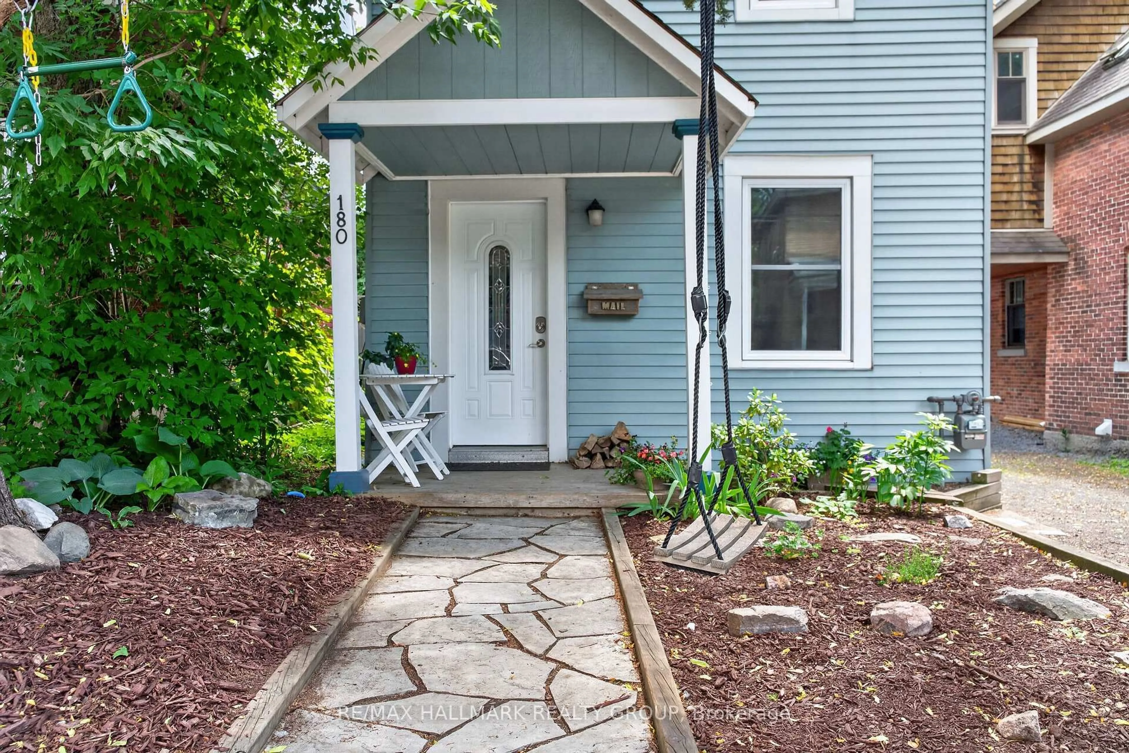 Unknown for 180 Glen Ave, Ottawa Ontario K1S 3A4