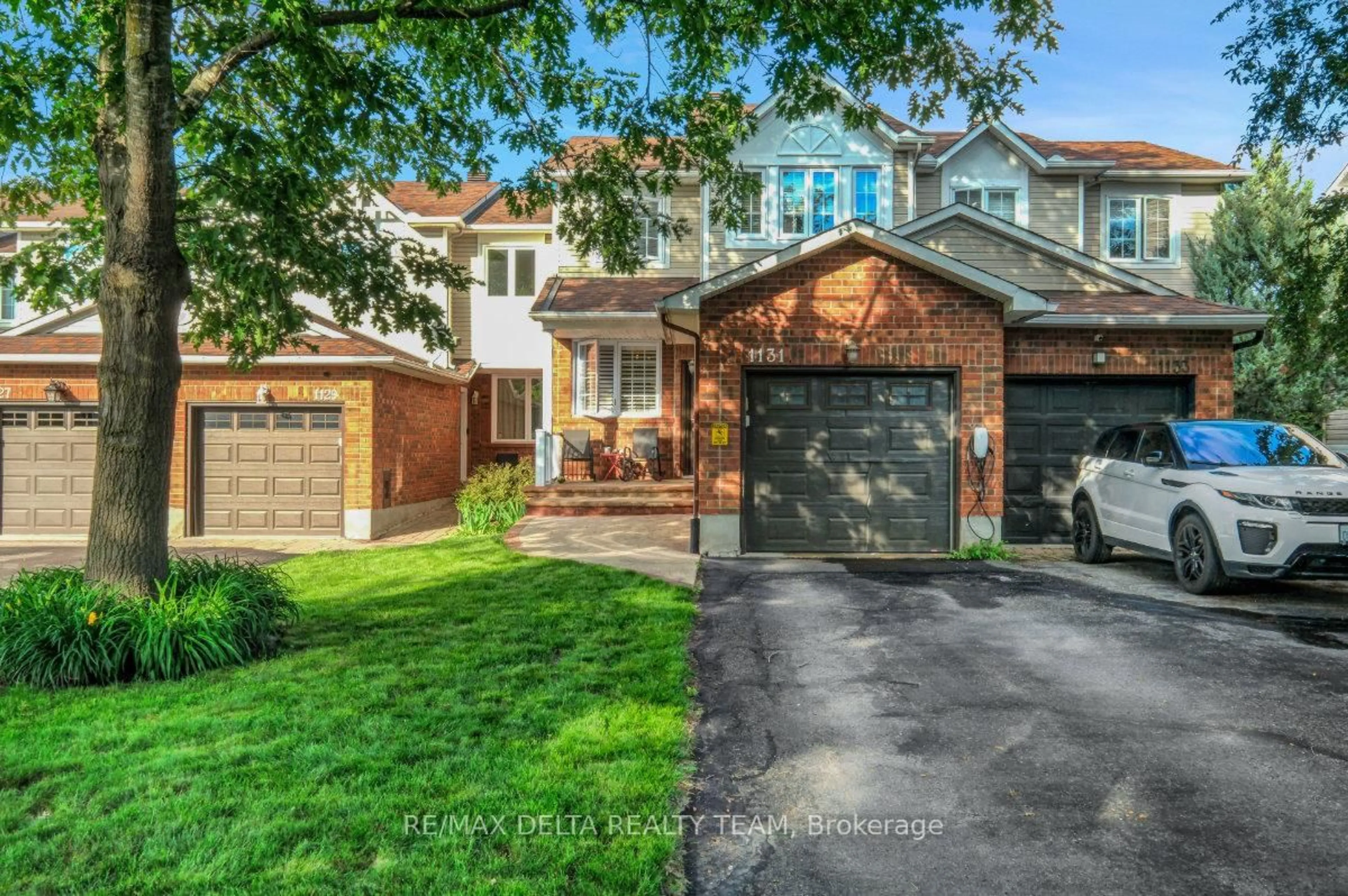 Home with brick exterior material, street for 1131 Falconcrest Crt, Orleans Ontario K4A 3Z4