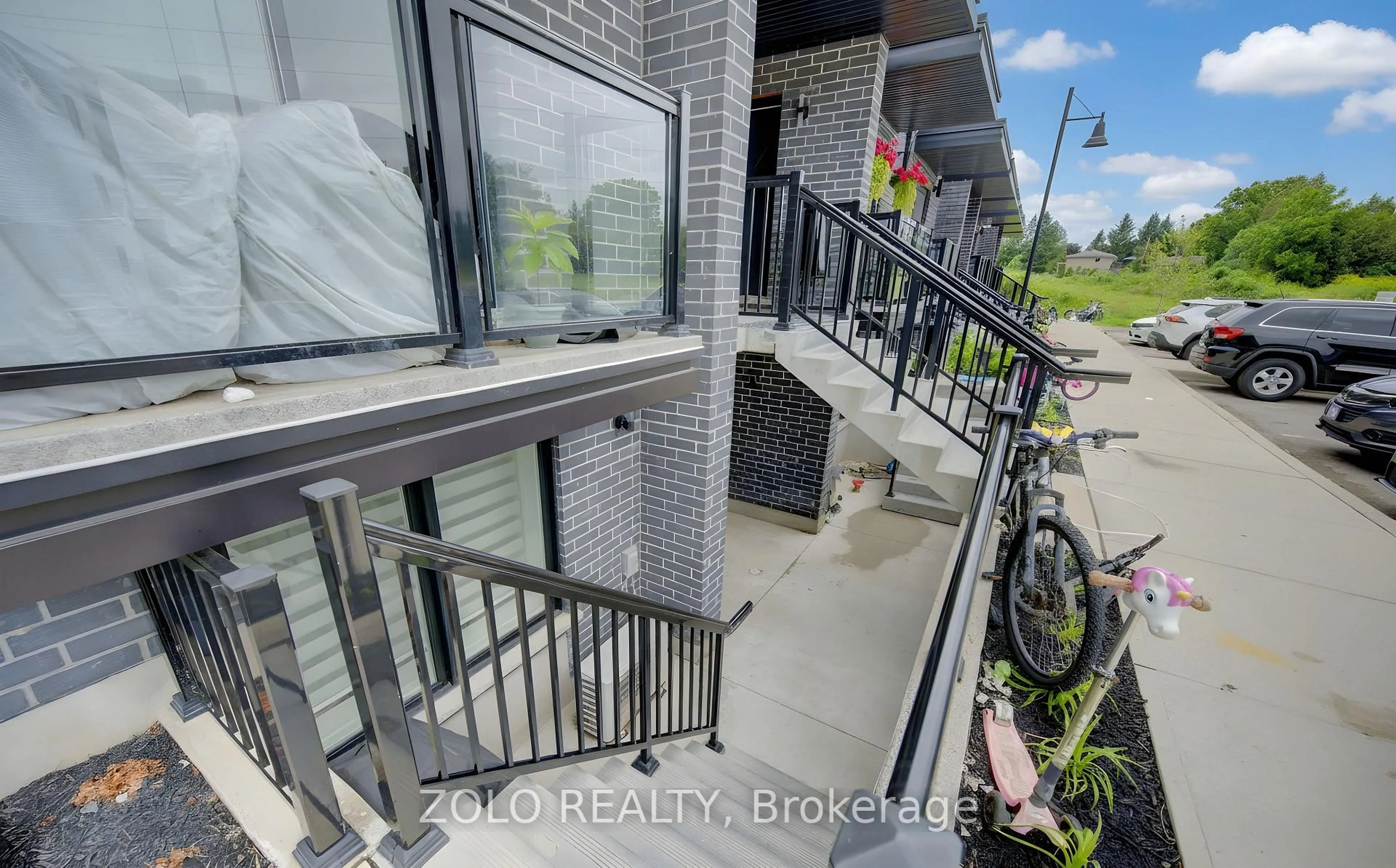 Unknown for 235 Chapel Hill Dr #14, Kitchener Ontario N2R 0S4