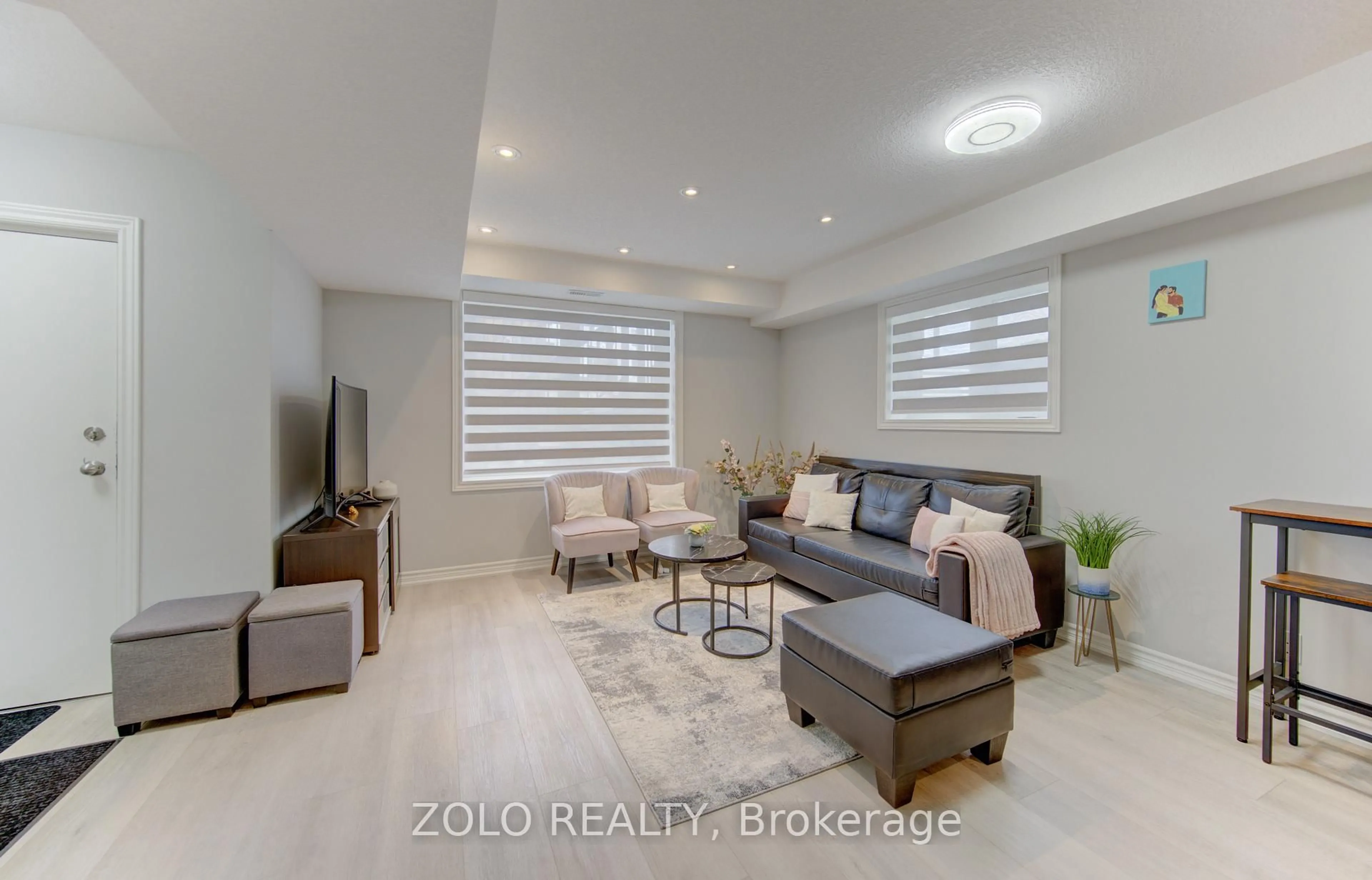 Living room with furniture, unknown for 235 Chapel Hill Dr #14, Kitchener Ontario N2R 0S4