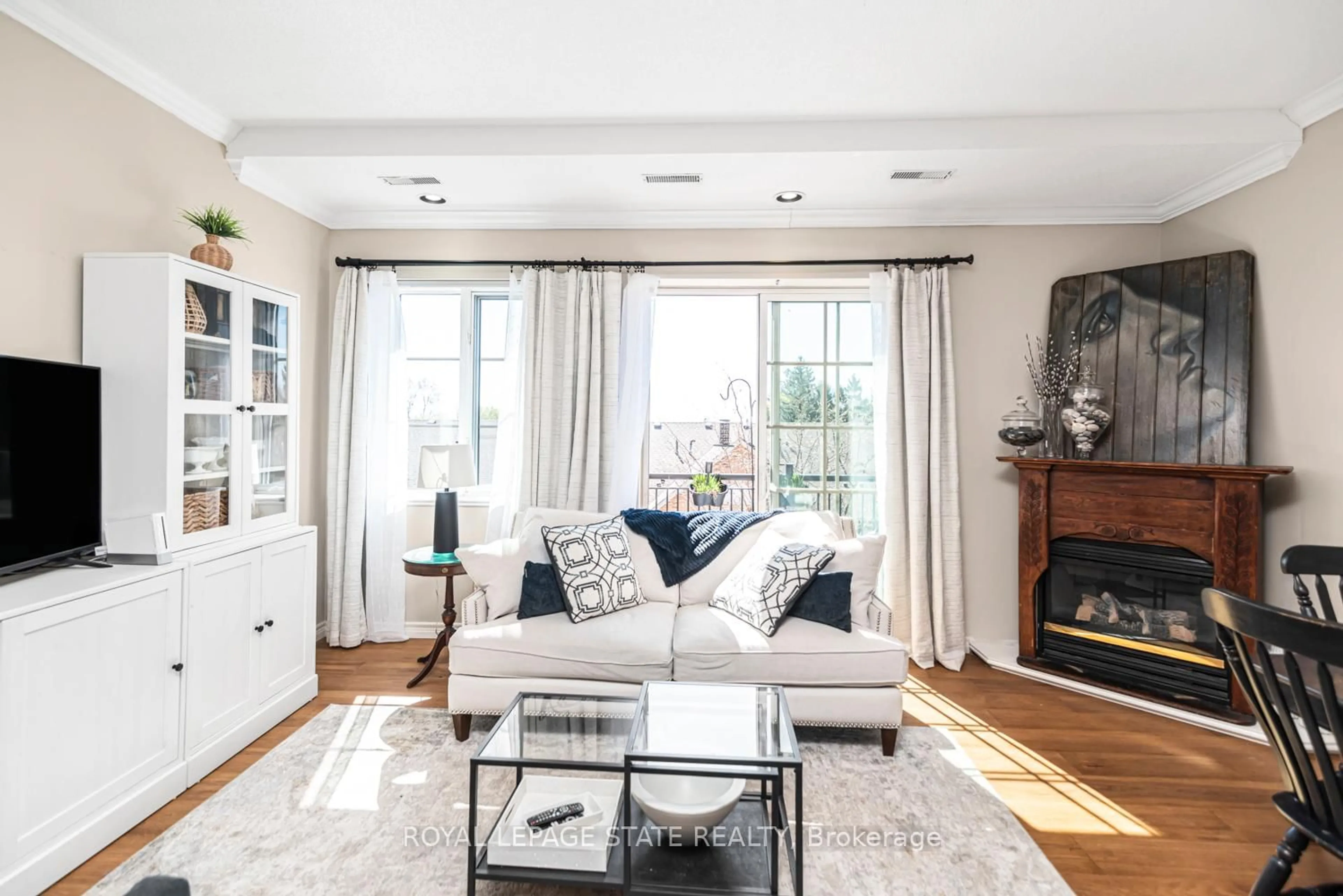 Living room with furniture, unknown for 262 Dundas St #311, Hamilton Ontario L9B 1A9
