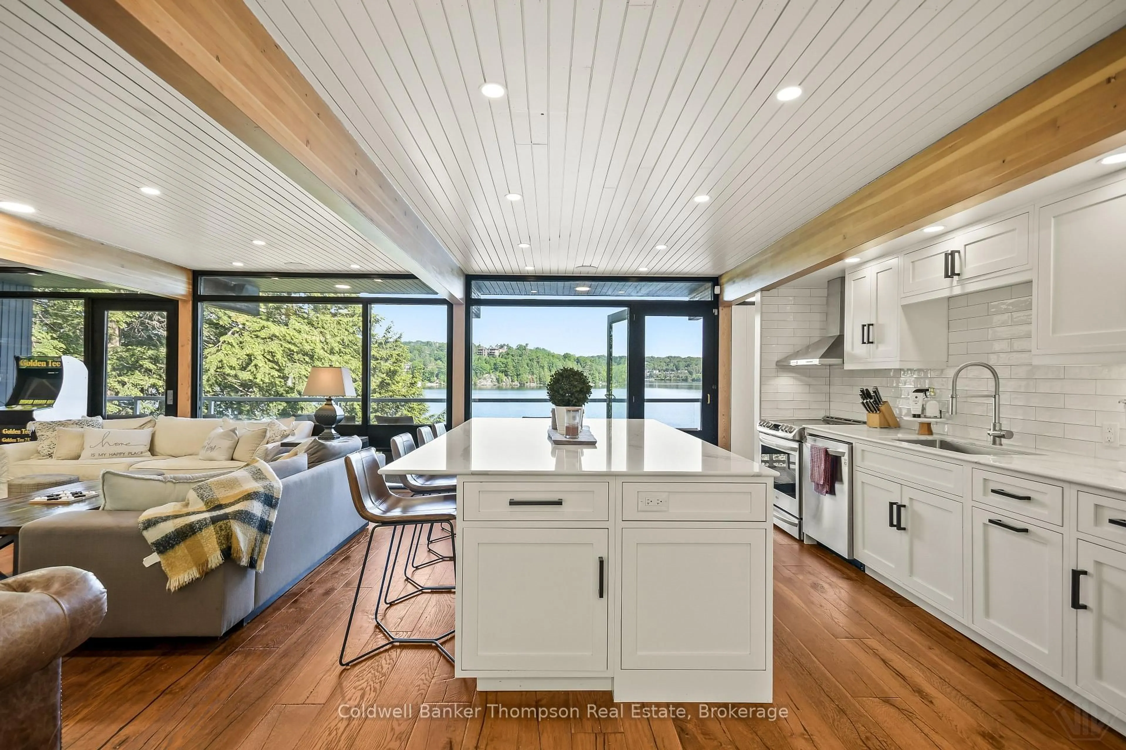 Open concept kitchen, unknown for 1053 HEMLOCK POINT Lane, Lake of Bays Ontario P1H 2J6