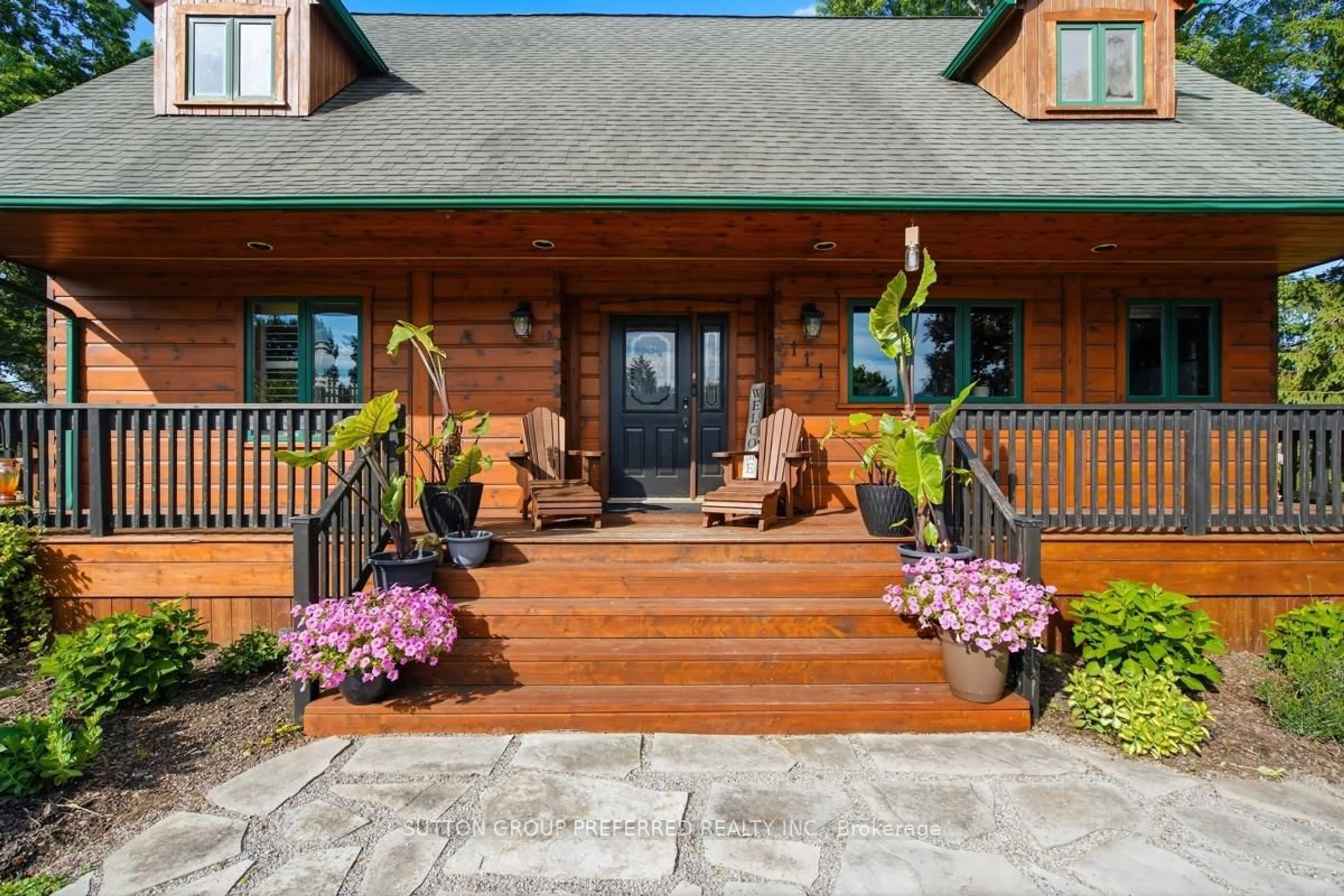 Indoor entryway for 111 Lobo Lane, Middlesex Centre Ontario N0L 1R0
