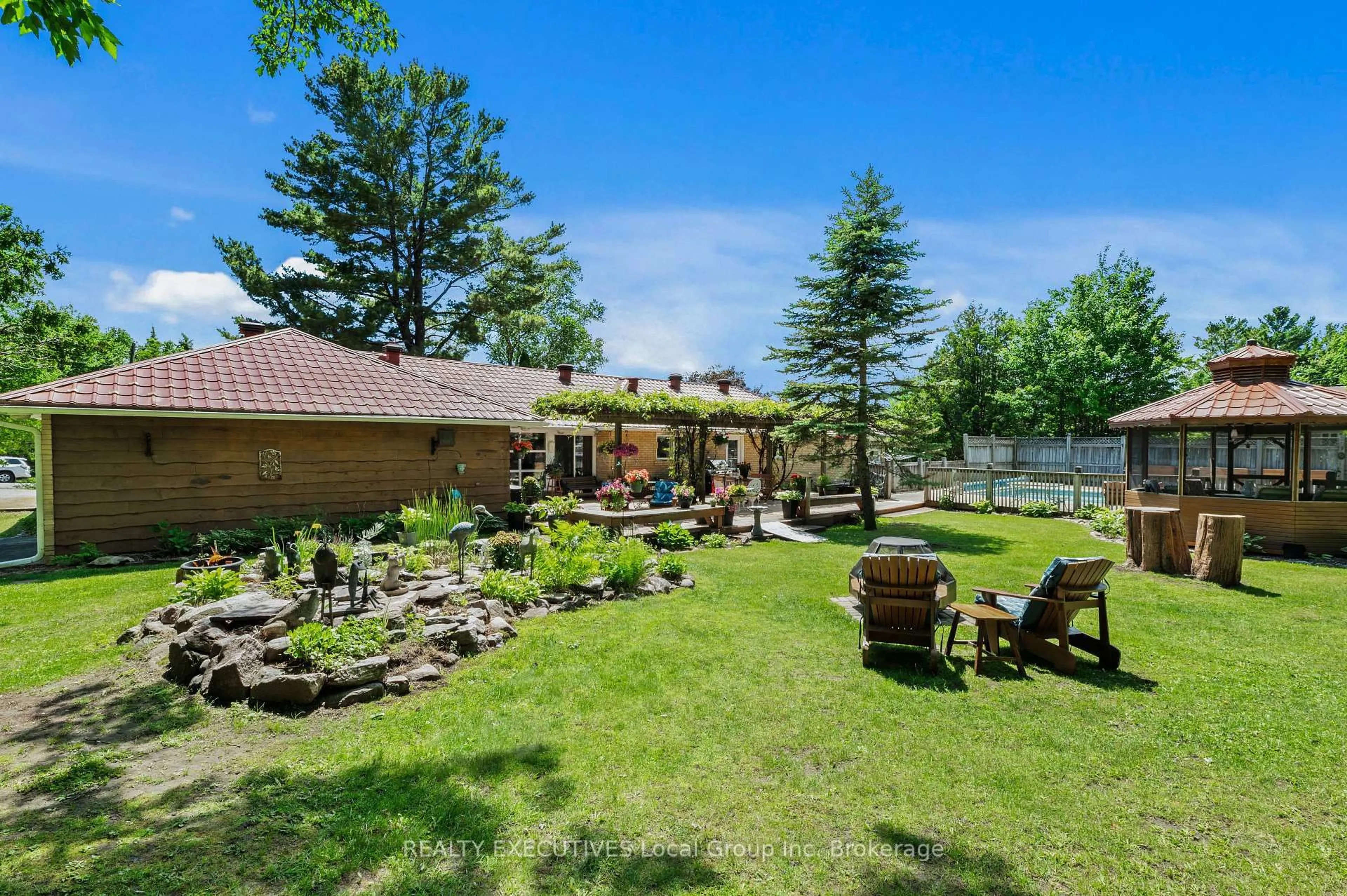 Patio, water/lake/river/ocean view for 390 CEDAR HEIGHTS Rd, North Bay Ontario P1B 8G3