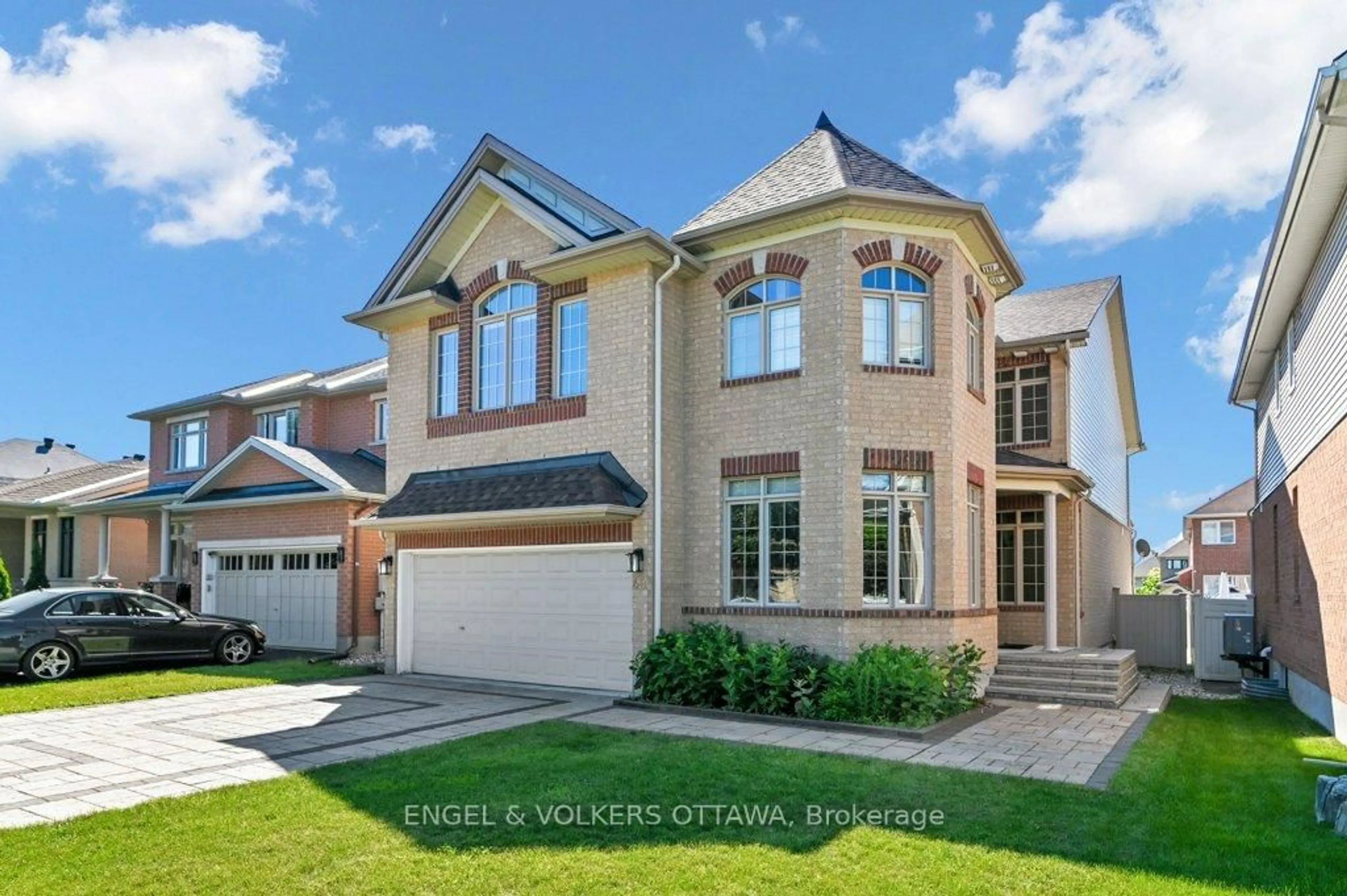 Home with brick exterior material, street for 49 Grenwich Circ, Ottawa Ontario K2C 4G1