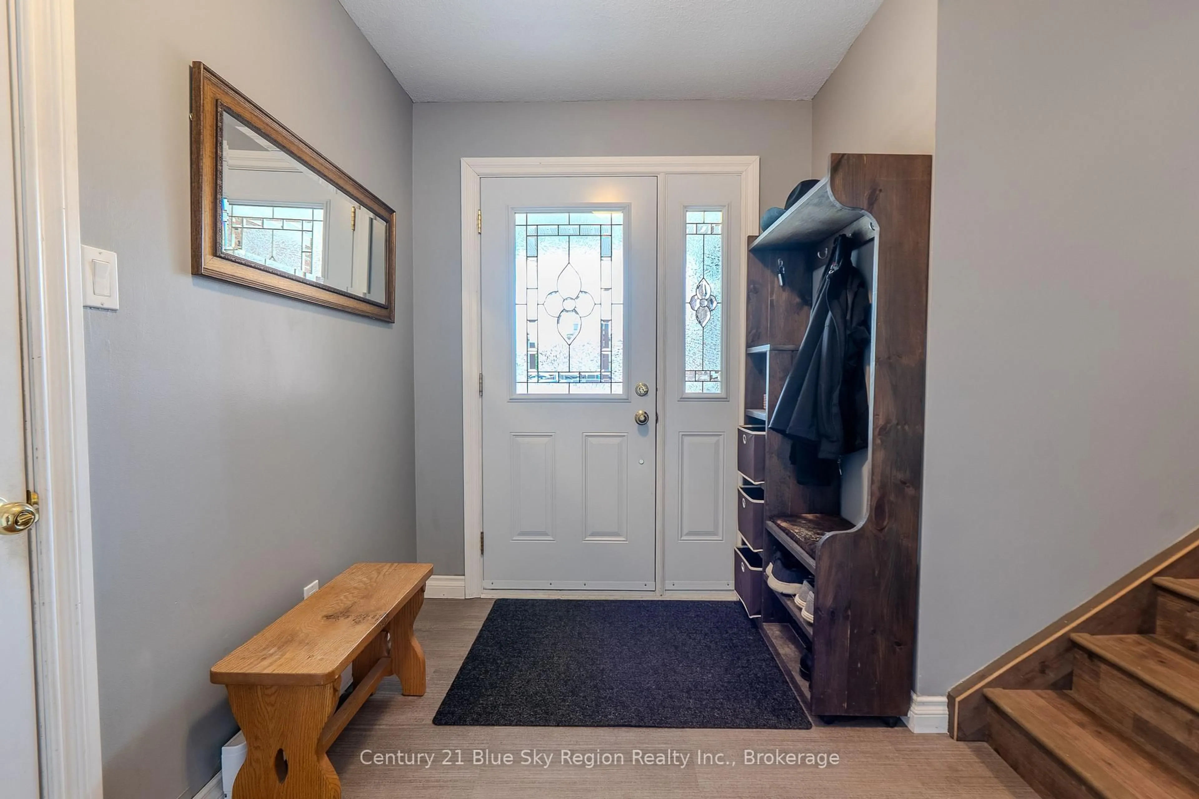 Indoor entryway for 41 Michaud St, West Nipissing Ontario P2B 1B6